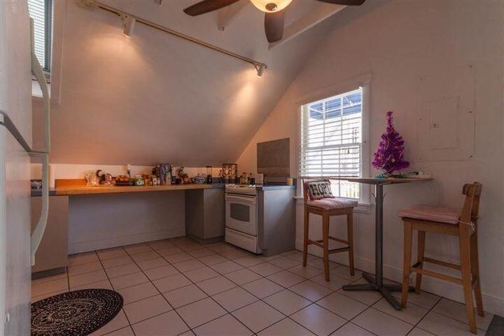 919 Thomas Street, 1a Property Photo 45