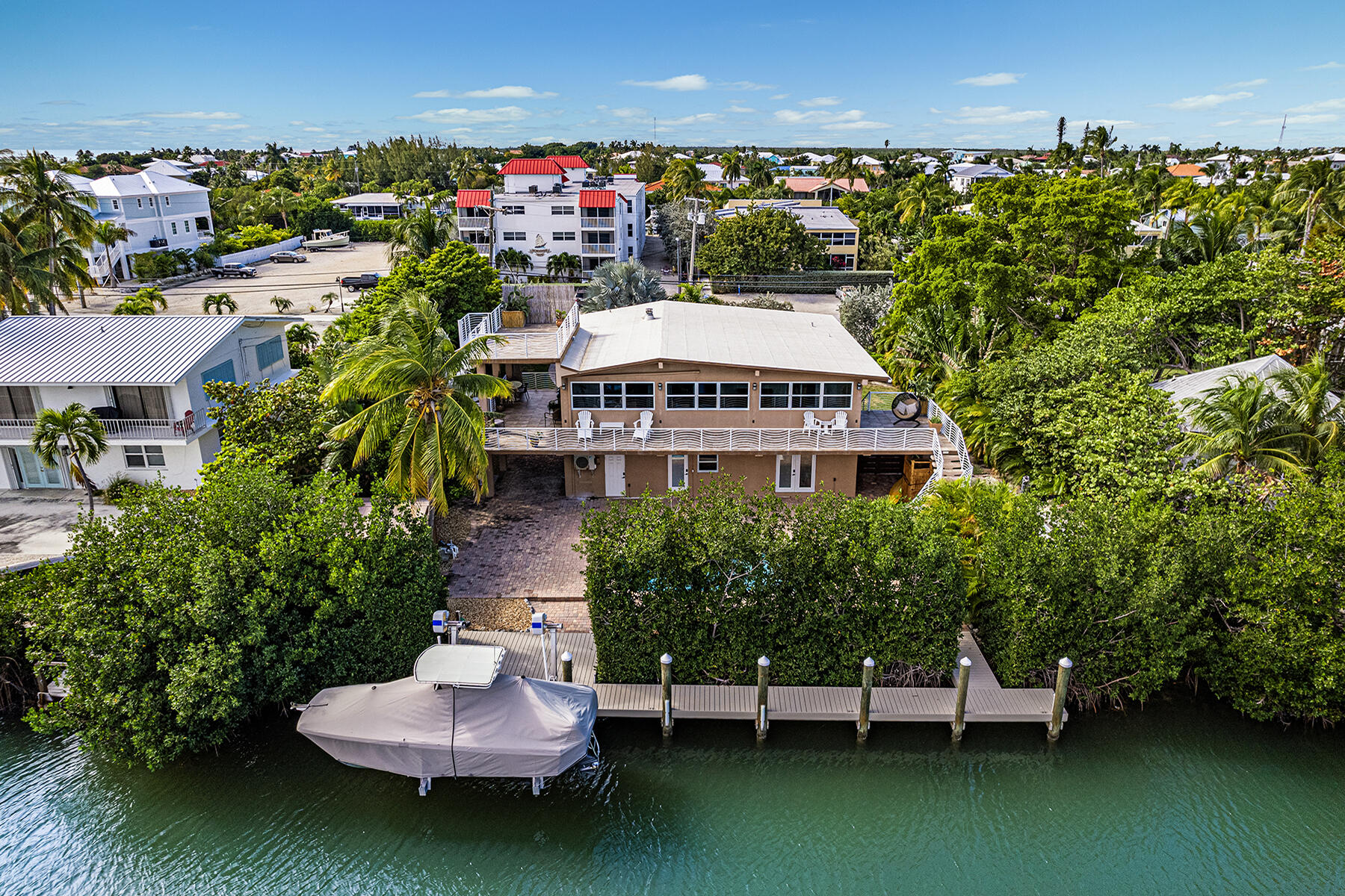 568 Sombrero Beach Road Property Photo