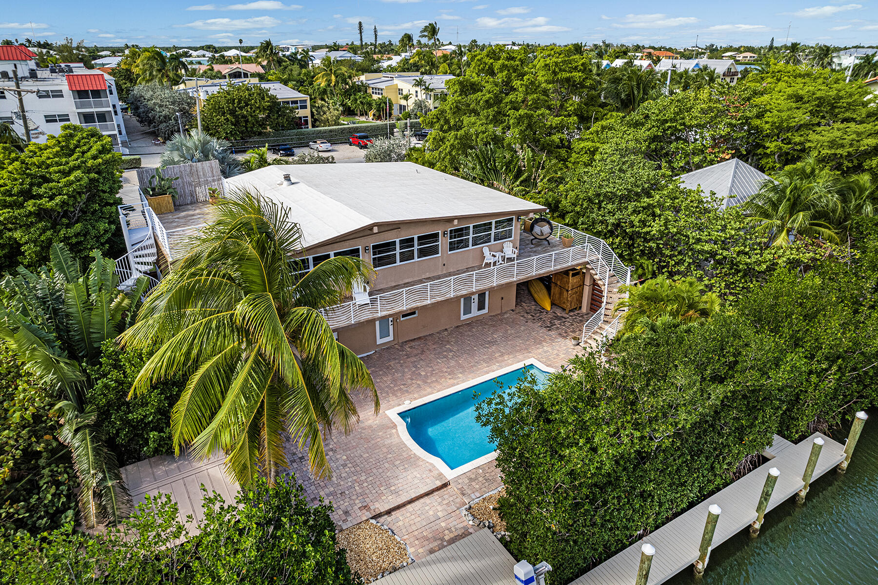 568 Sombrero Beach Road Property Photo 2