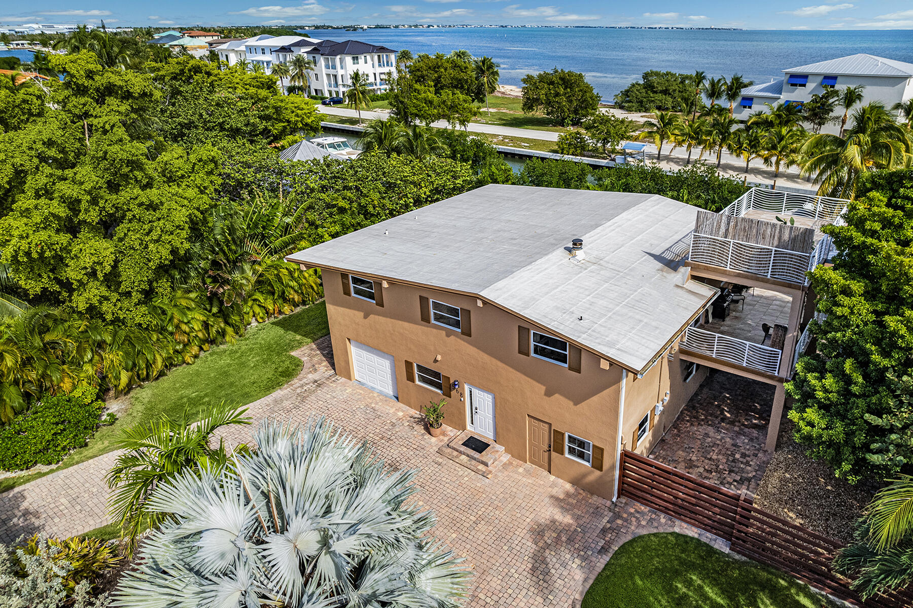 568 Sombrero Beach Road Property Photo 9