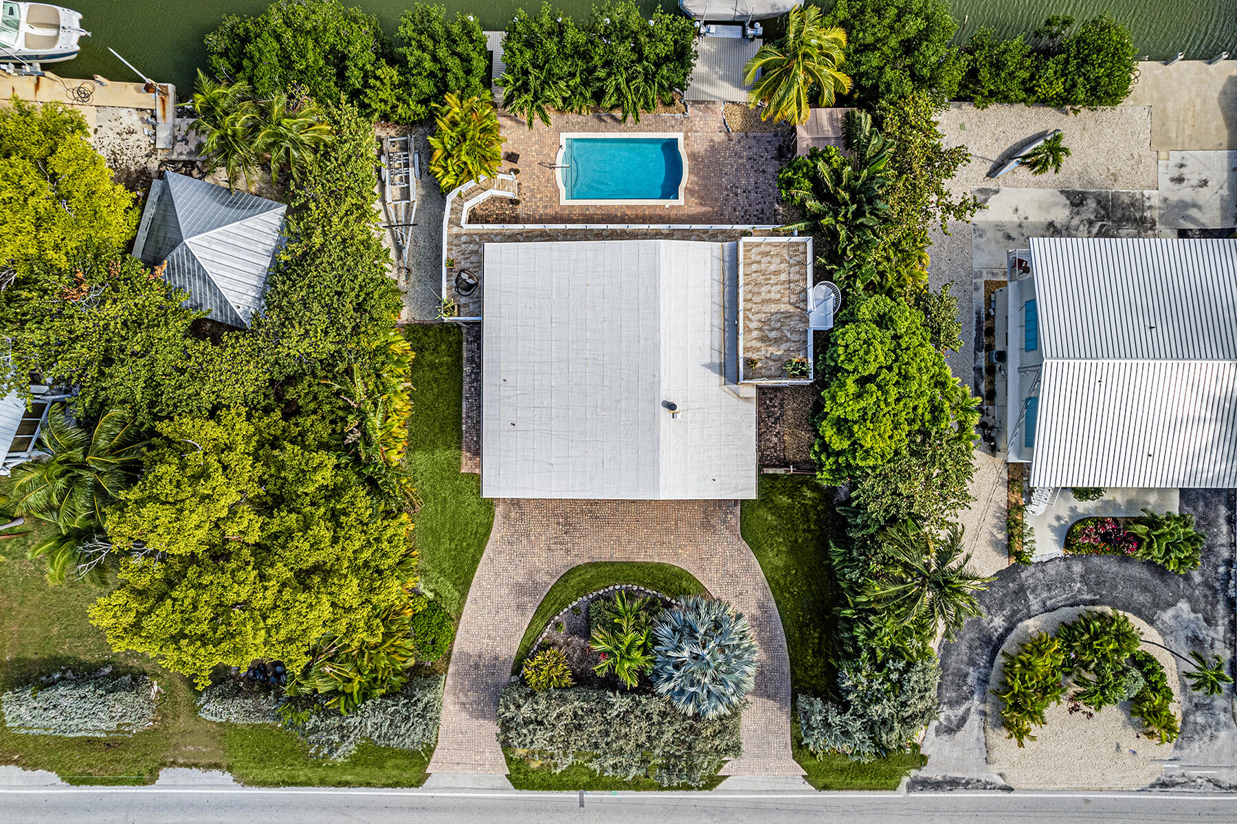 568 Sombrero Beach Road Property Photo 12