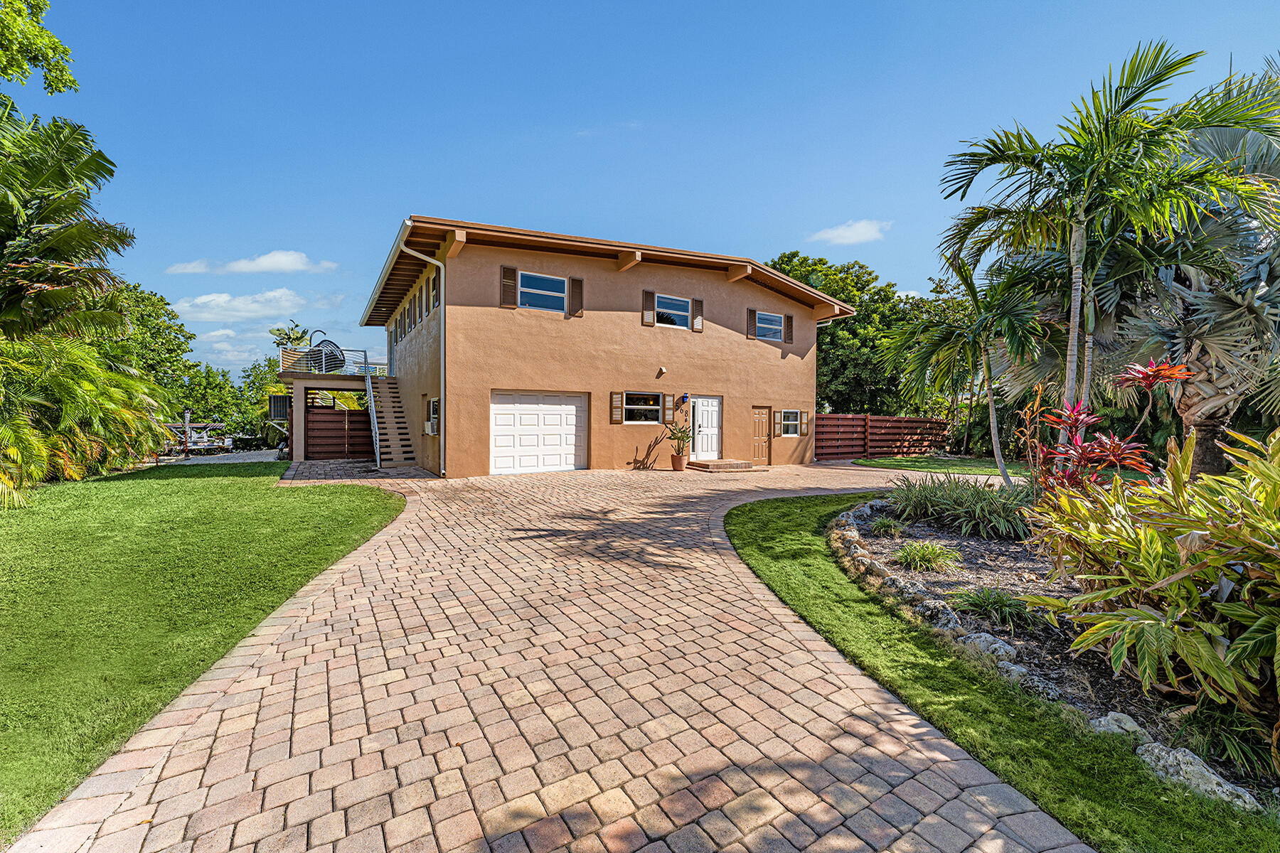 568 Sombrero Beach Road Property Photo 18