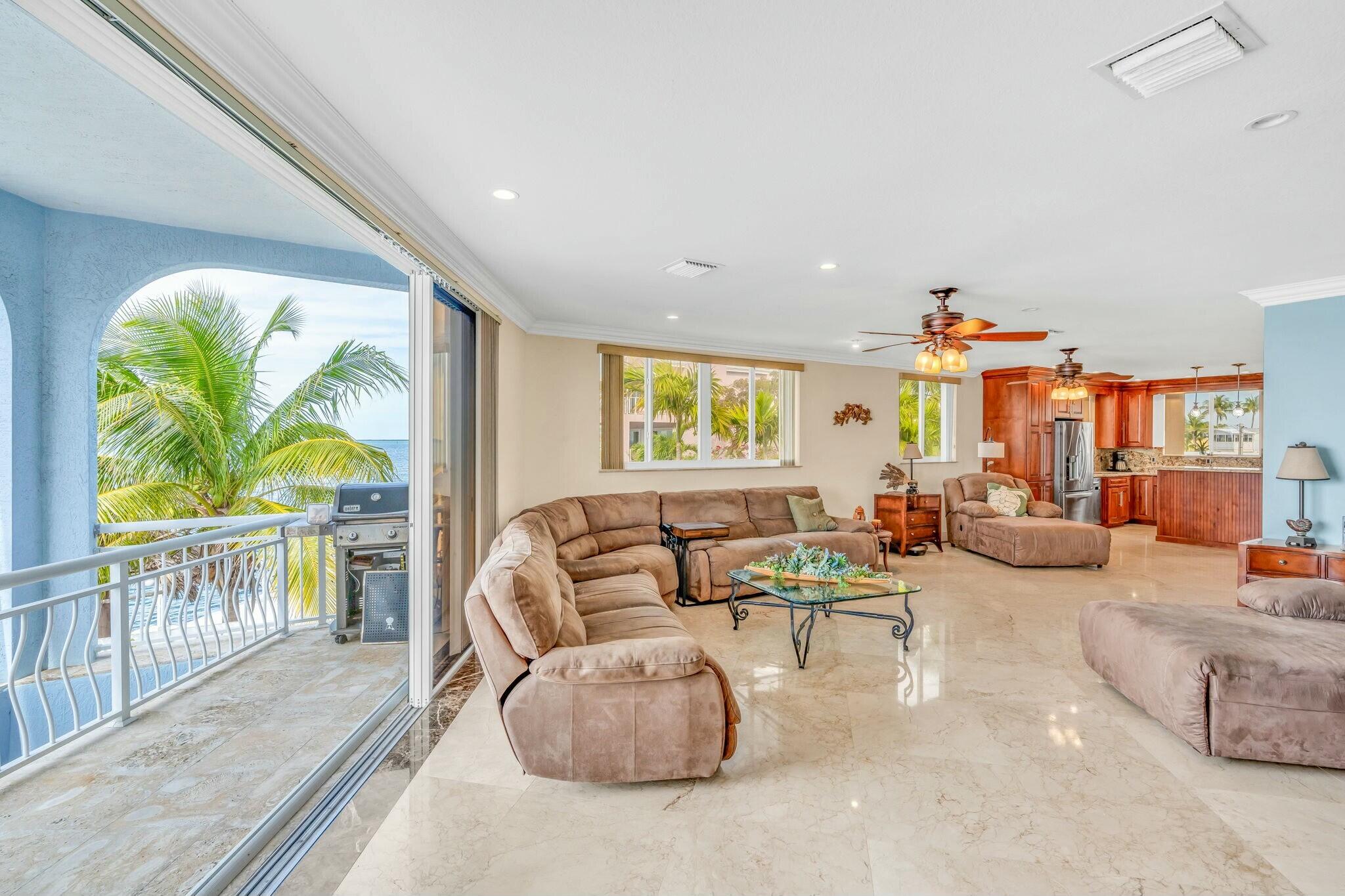 207 Camelot Drive Property Photo 14