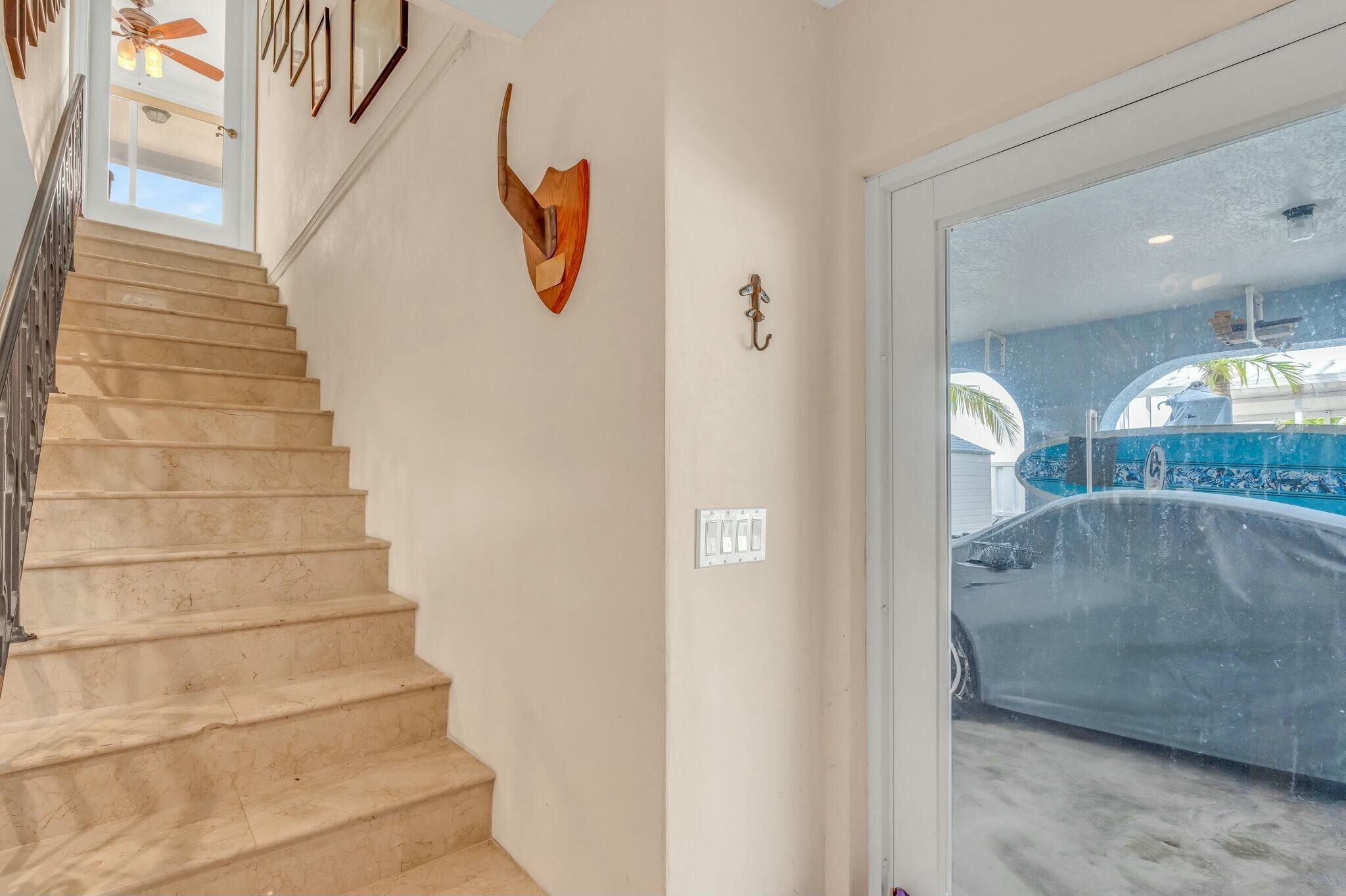207 Camelot Drive Property Photo 28