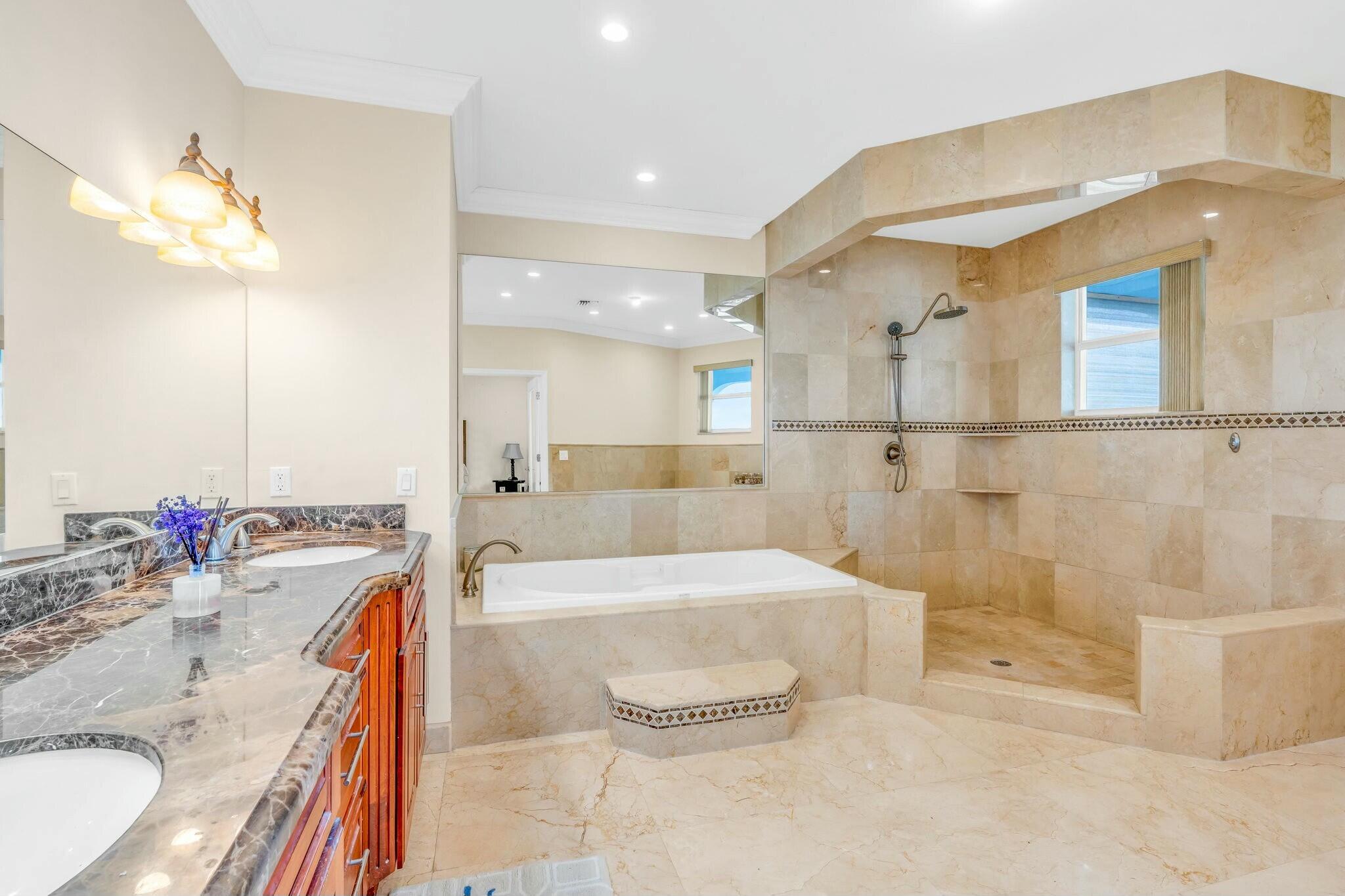 207 Camelot Drive Property Photo 35