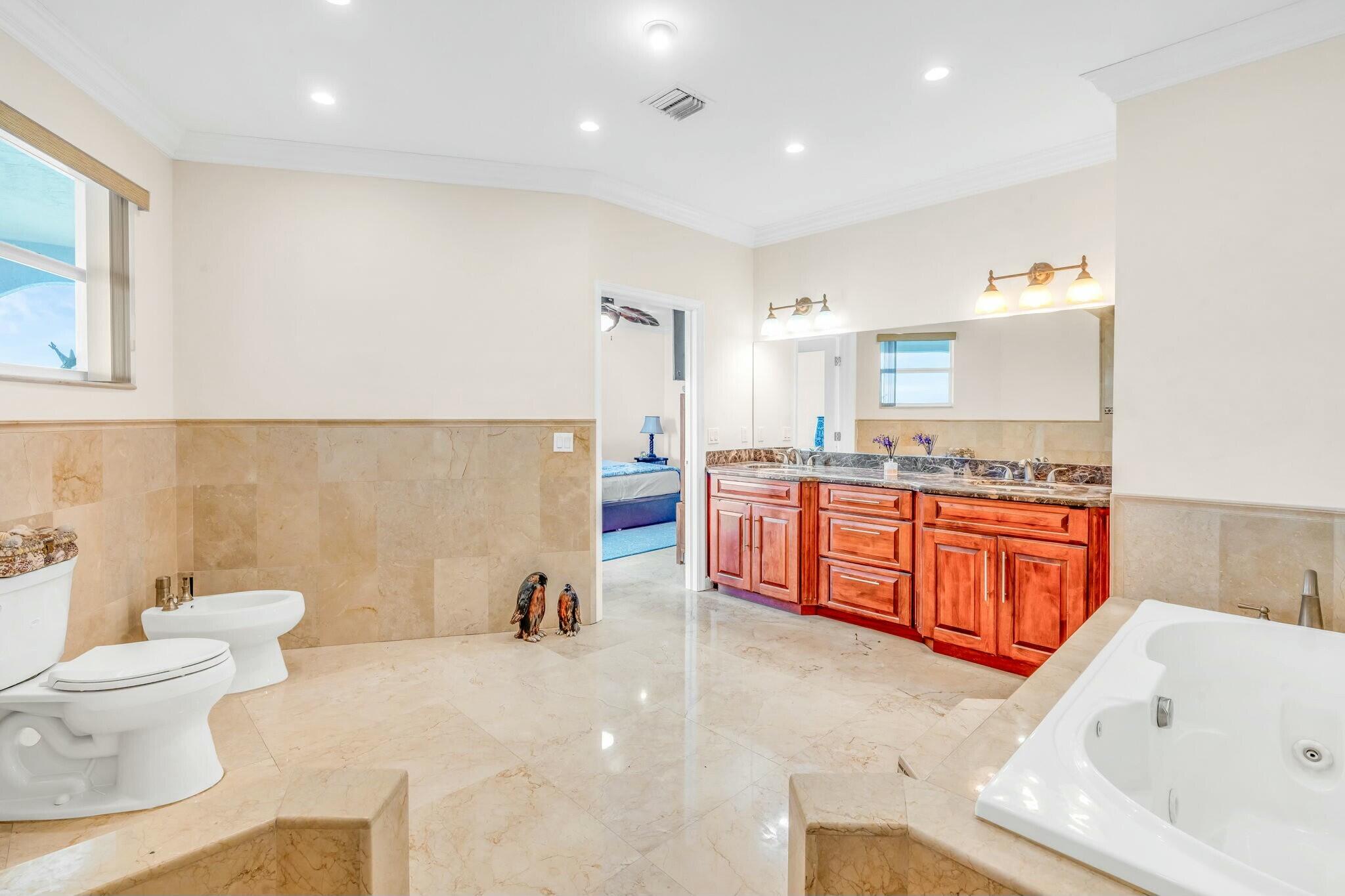 207 Camelot Drive Property Photo 36