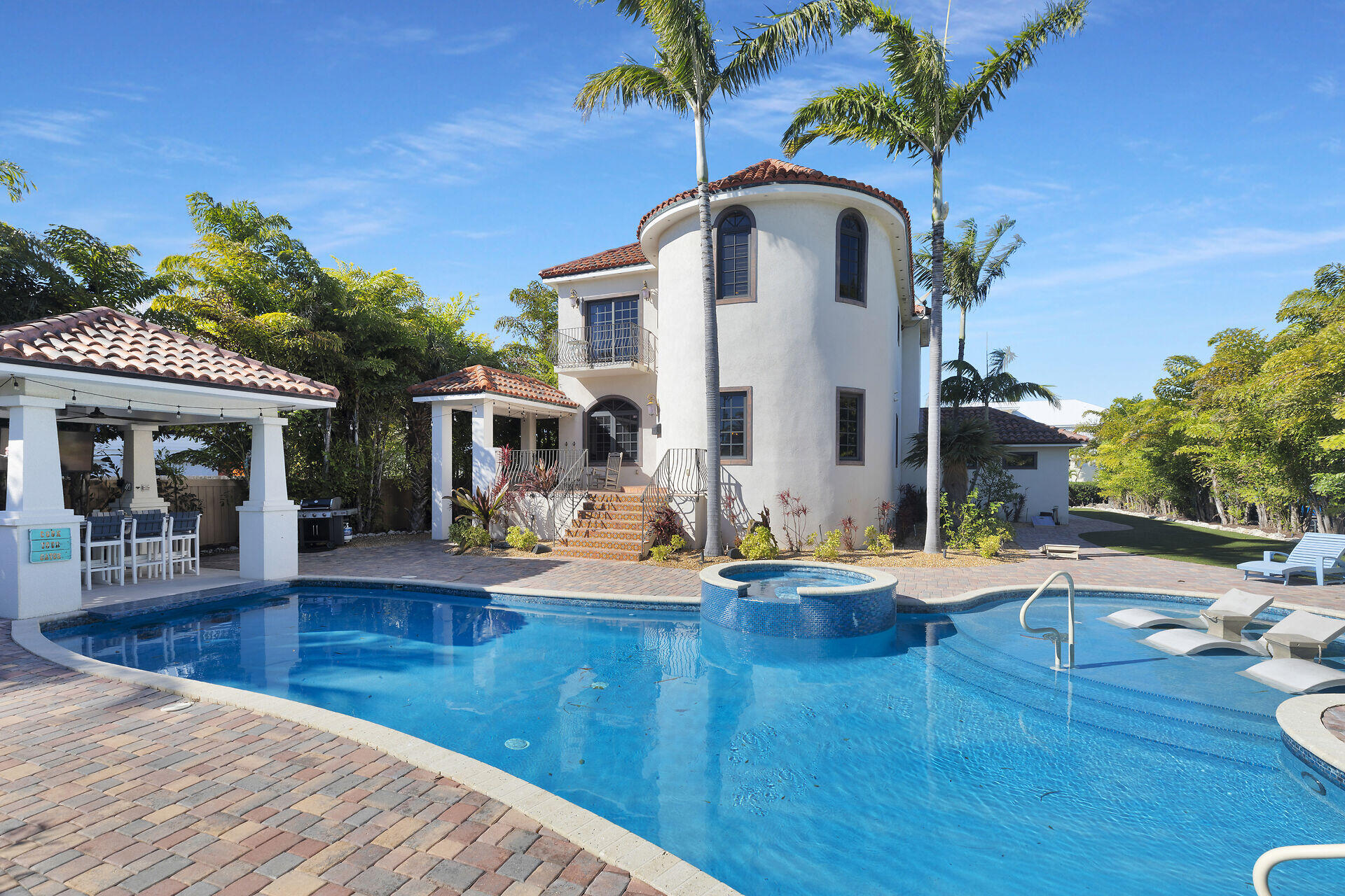 707 Sombrero Beach Road Property Photo 1