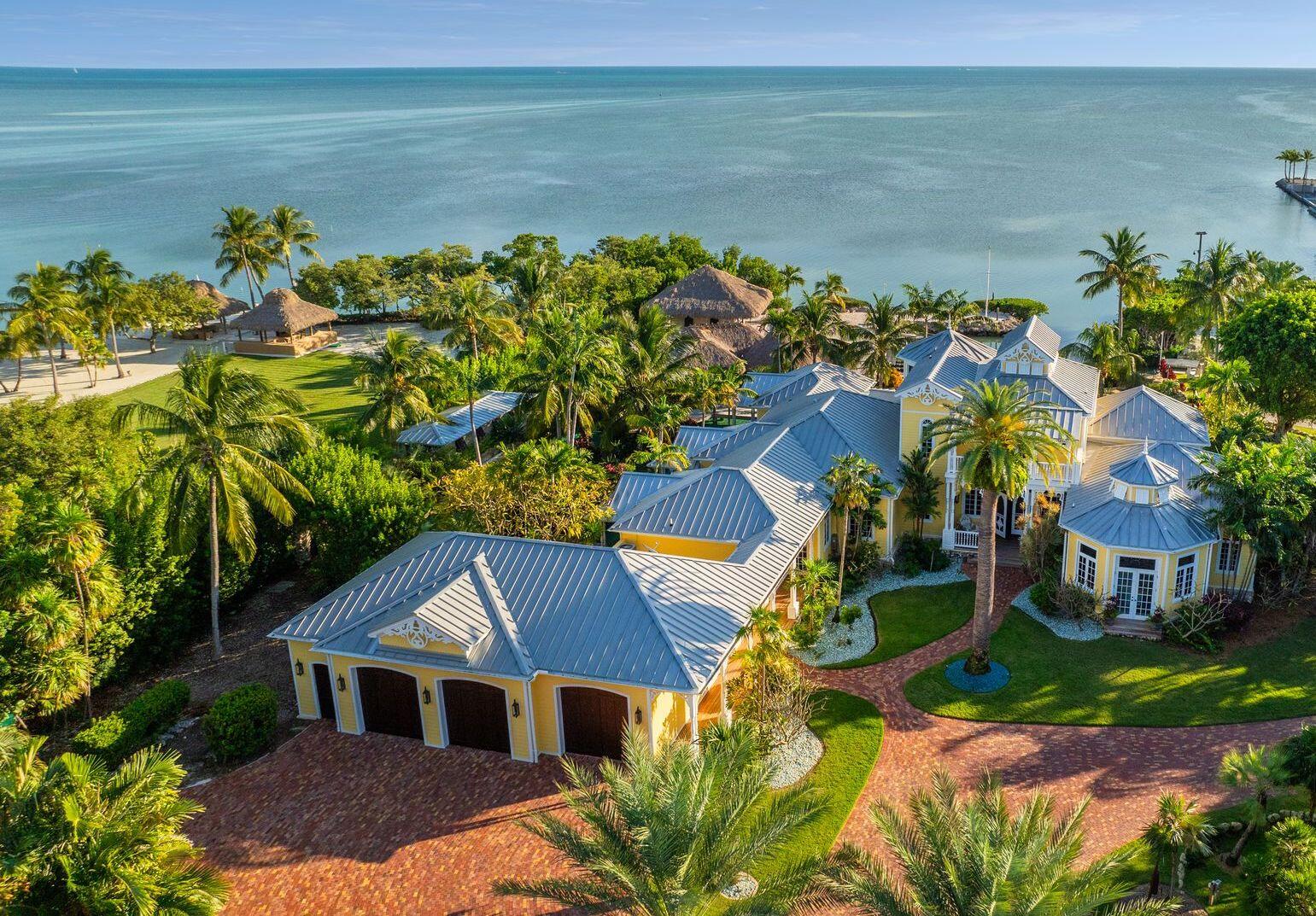 9300 Overseas Highway Property Photo 1