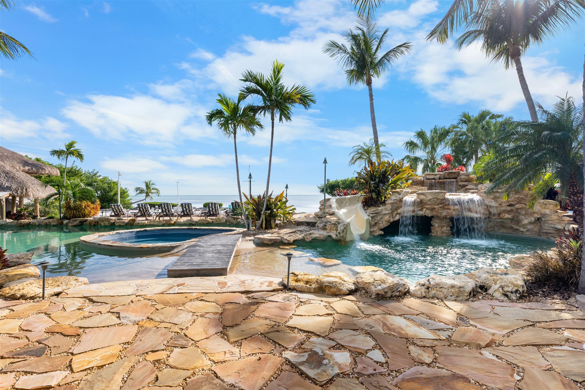 9300 Overseas Highway Property Photo 4