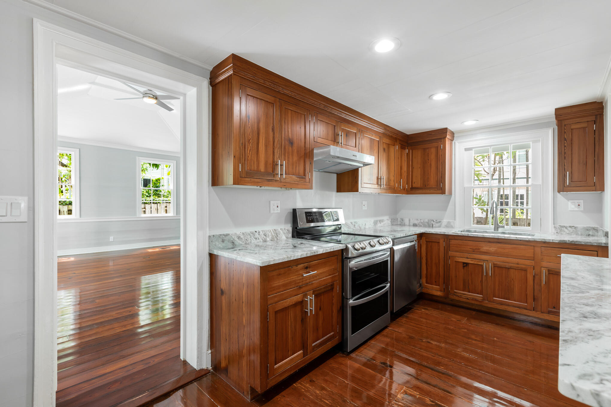 408 William Street Property Photo 16