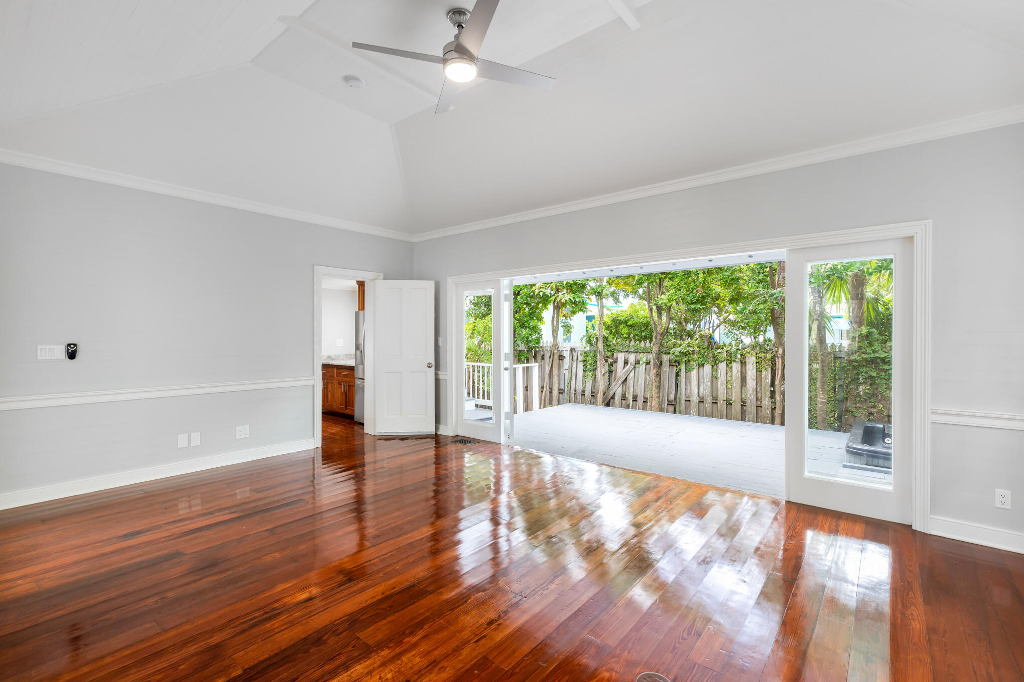 408 William Street Property Photo 25