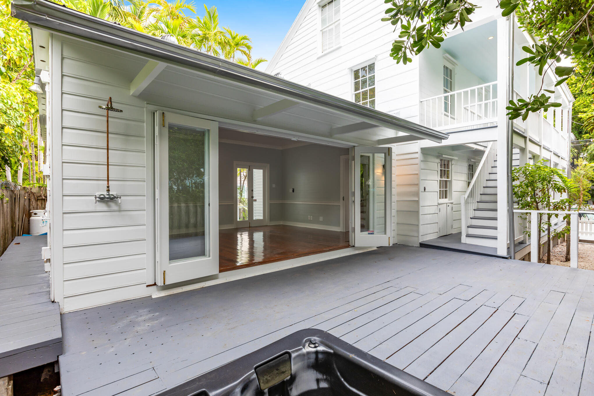 408 William Street Property Photo 28