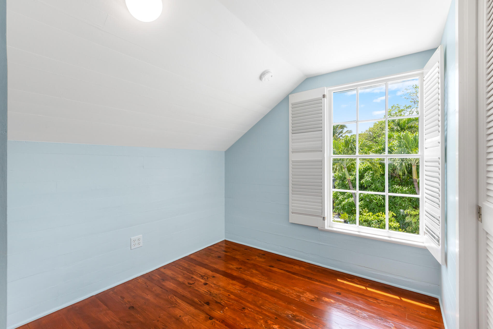 408 William Street Property Photo 45
