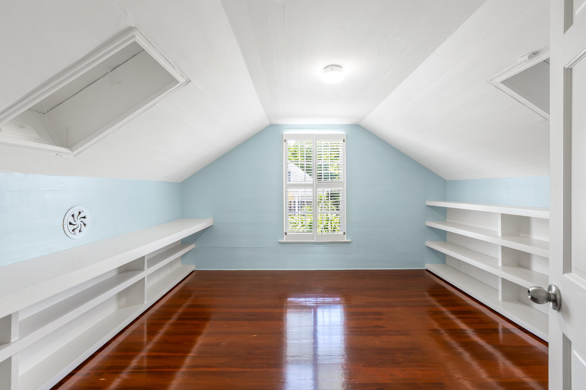 408 William Street Property Photo 51