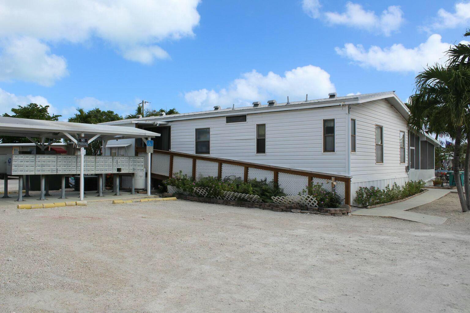 6099 Overseas Highway, 111e Property Photo 15