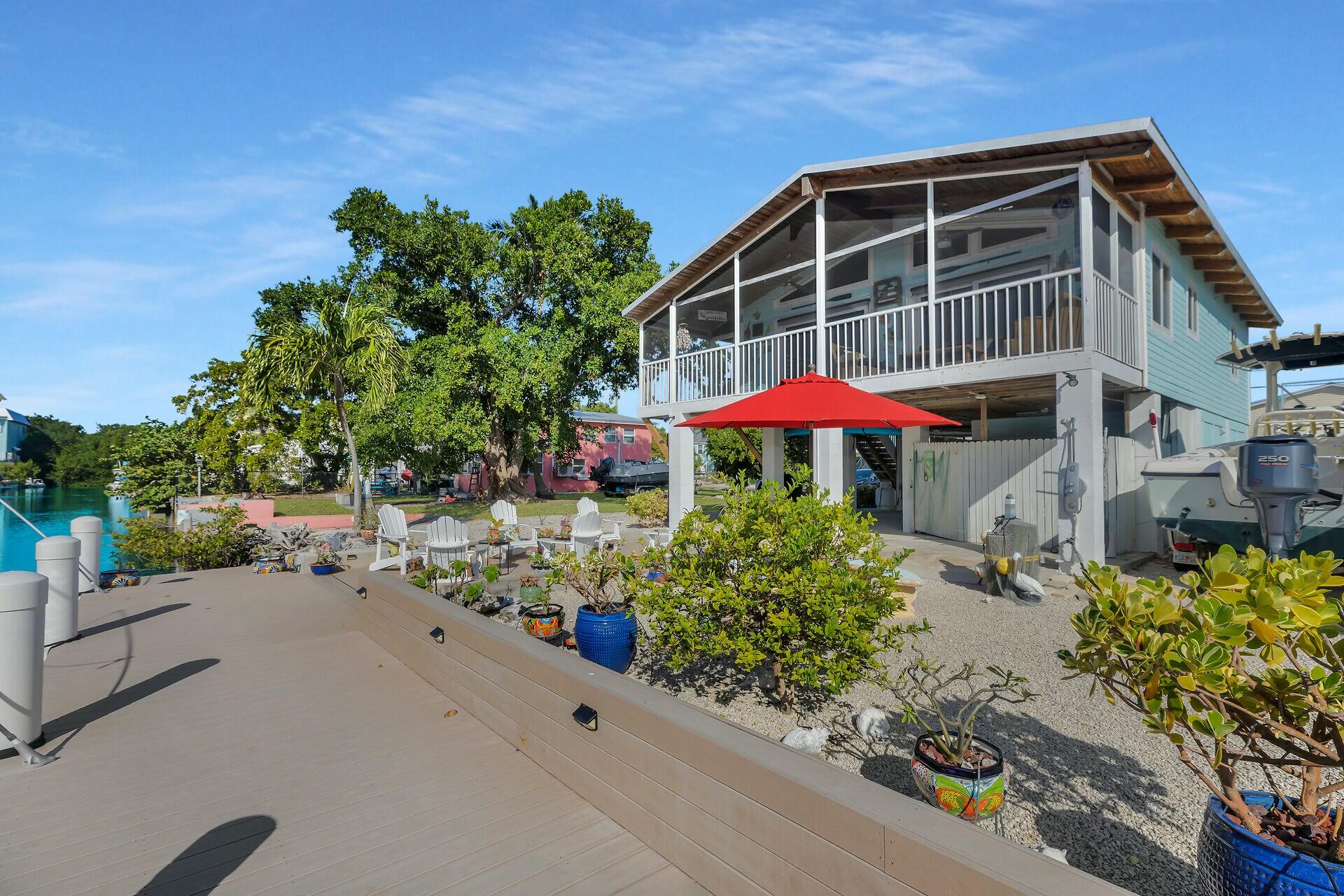 118 Snapper Creek Drive Property Photo 3