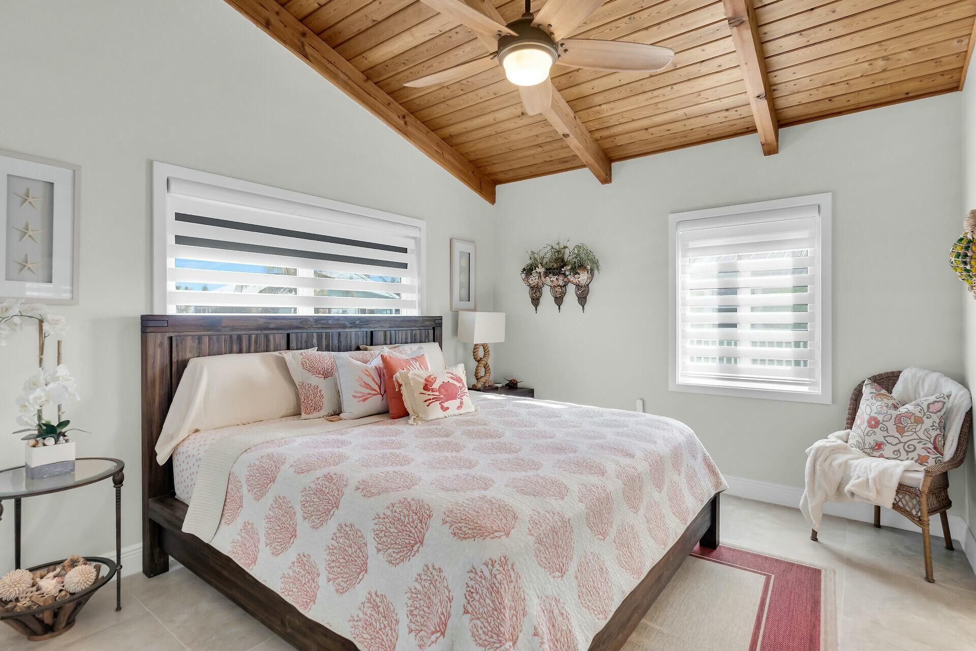 118 Snapper Creek Drive Property Photo 15