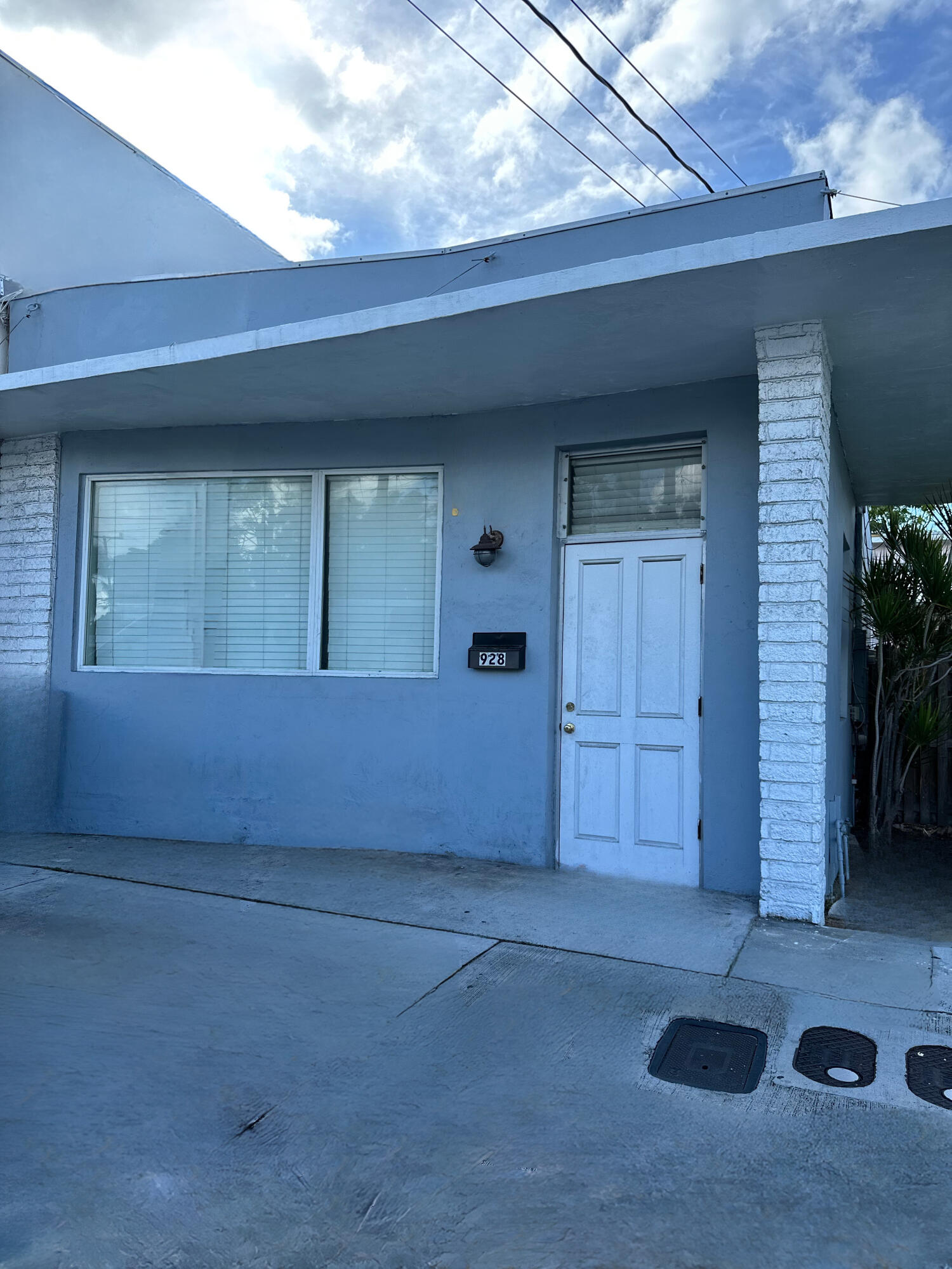 928 Truman Avenue, 101 Property Photo 2