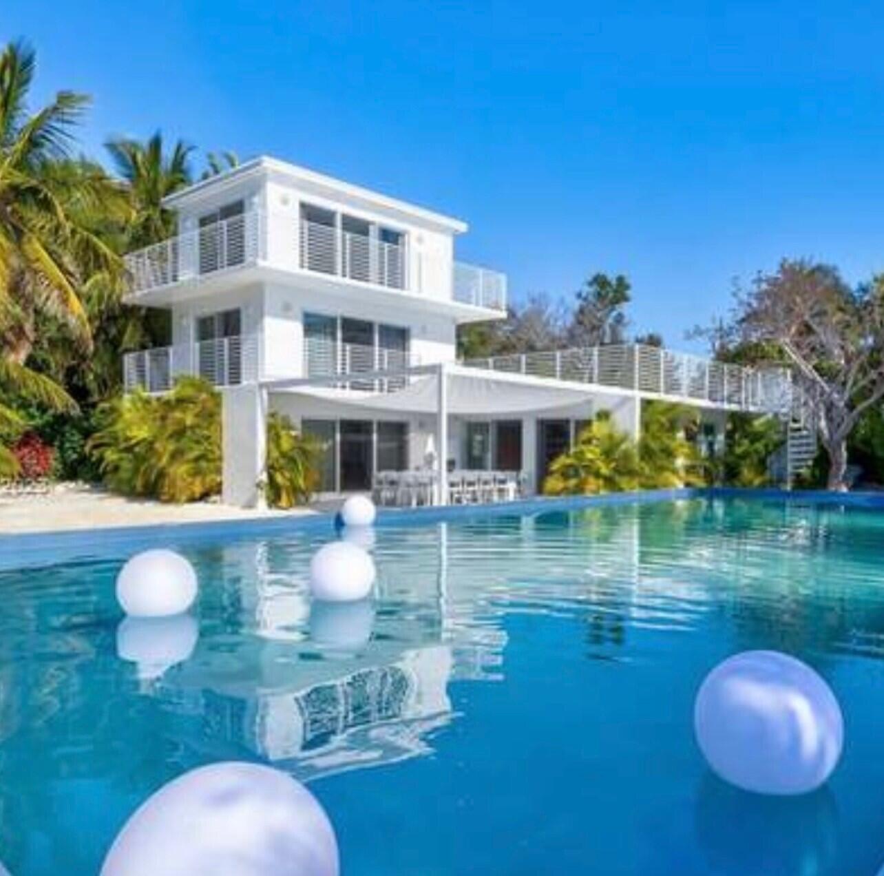 98701 Overseas Highway Property Photo 1