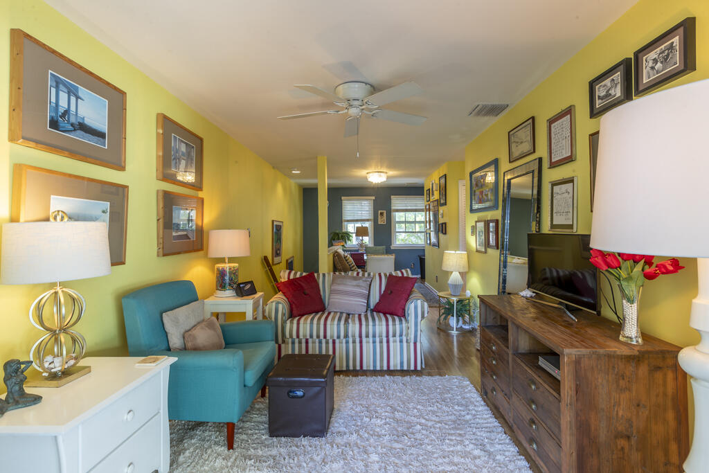 208 Southard Street, 3 Property Photo 7