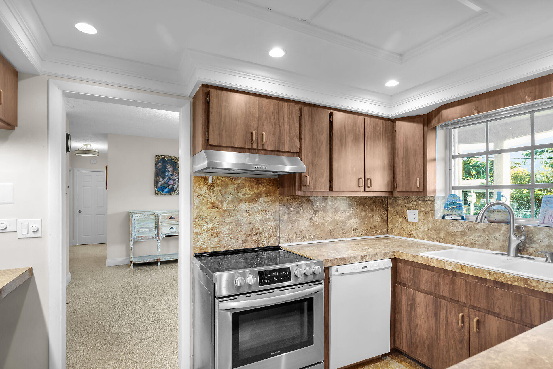 2801 Fogarty Avenue Property Photo 10