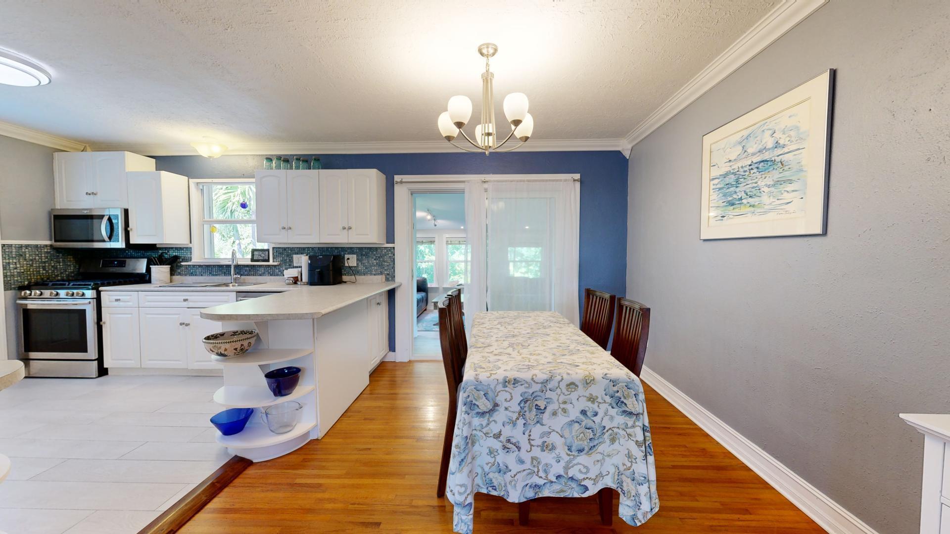90 Marina Avenue Property Photo 6