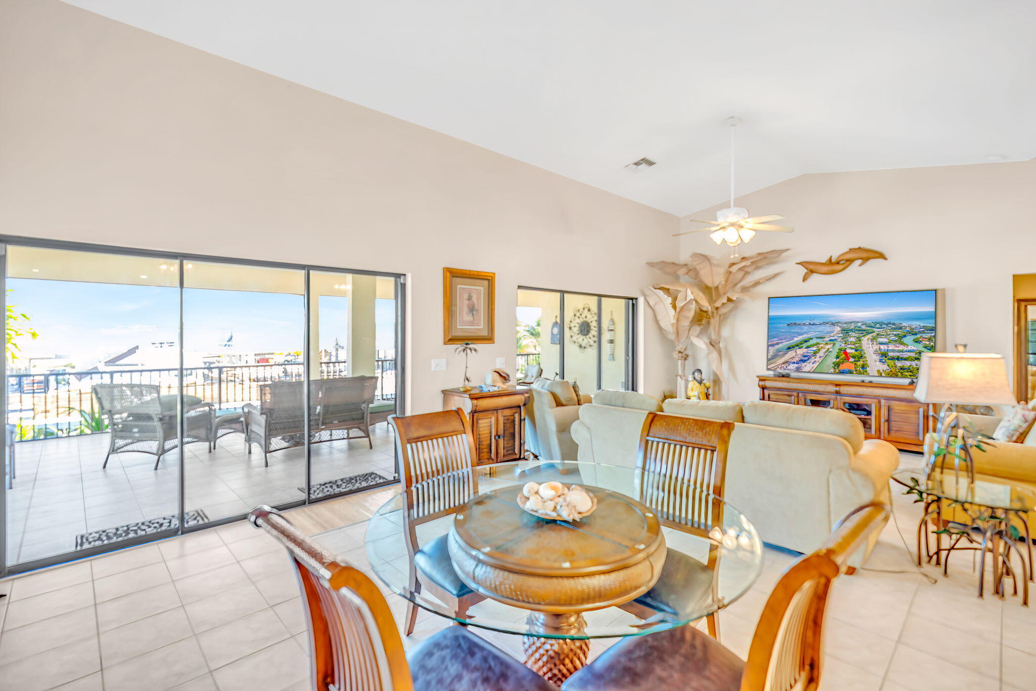 564 Sombrero Beach Road Property Photo 12