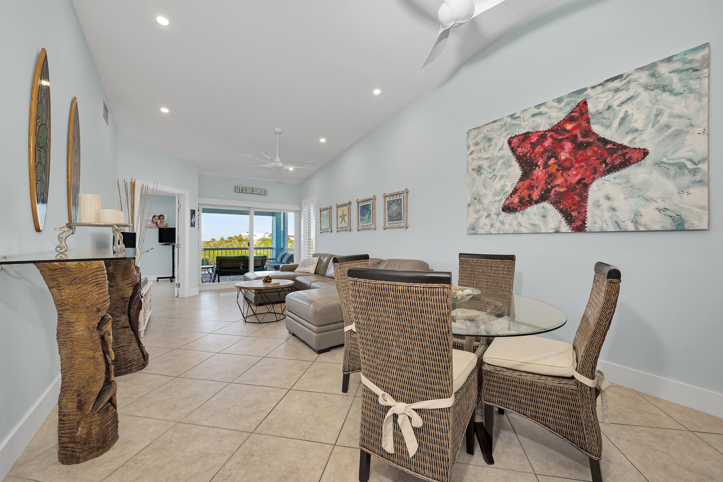 9826 Leeward Avenue Property Photo 12