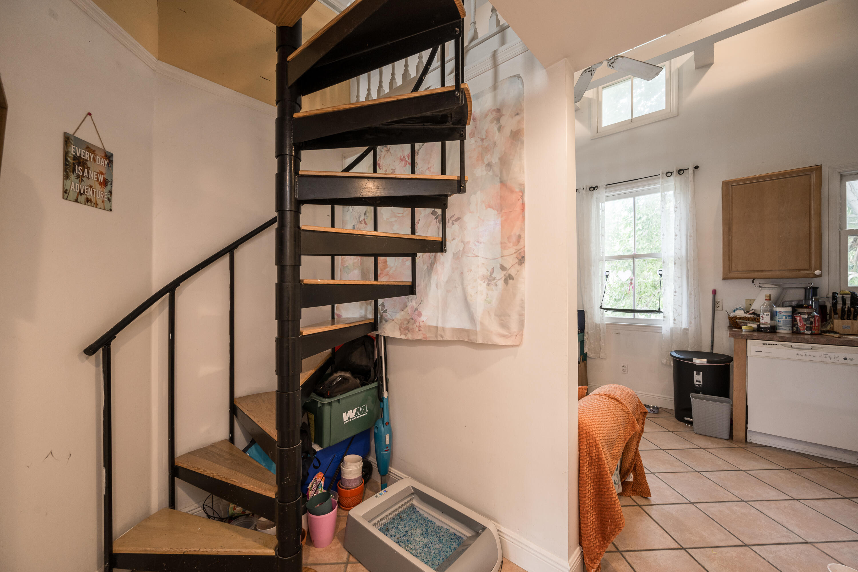 405 Petronia Street Property Photo 21