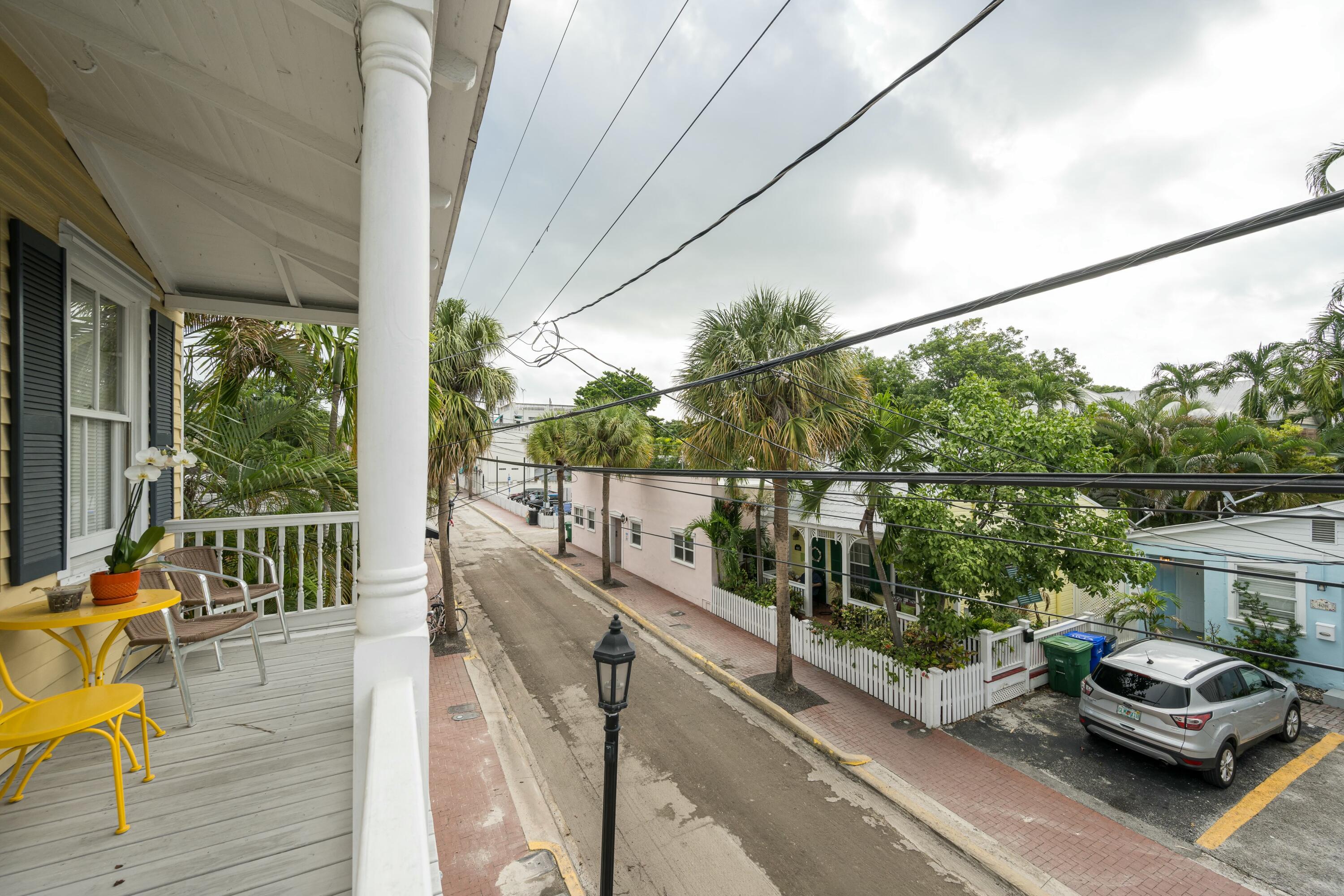 405 Petronia Street Property Photo 18