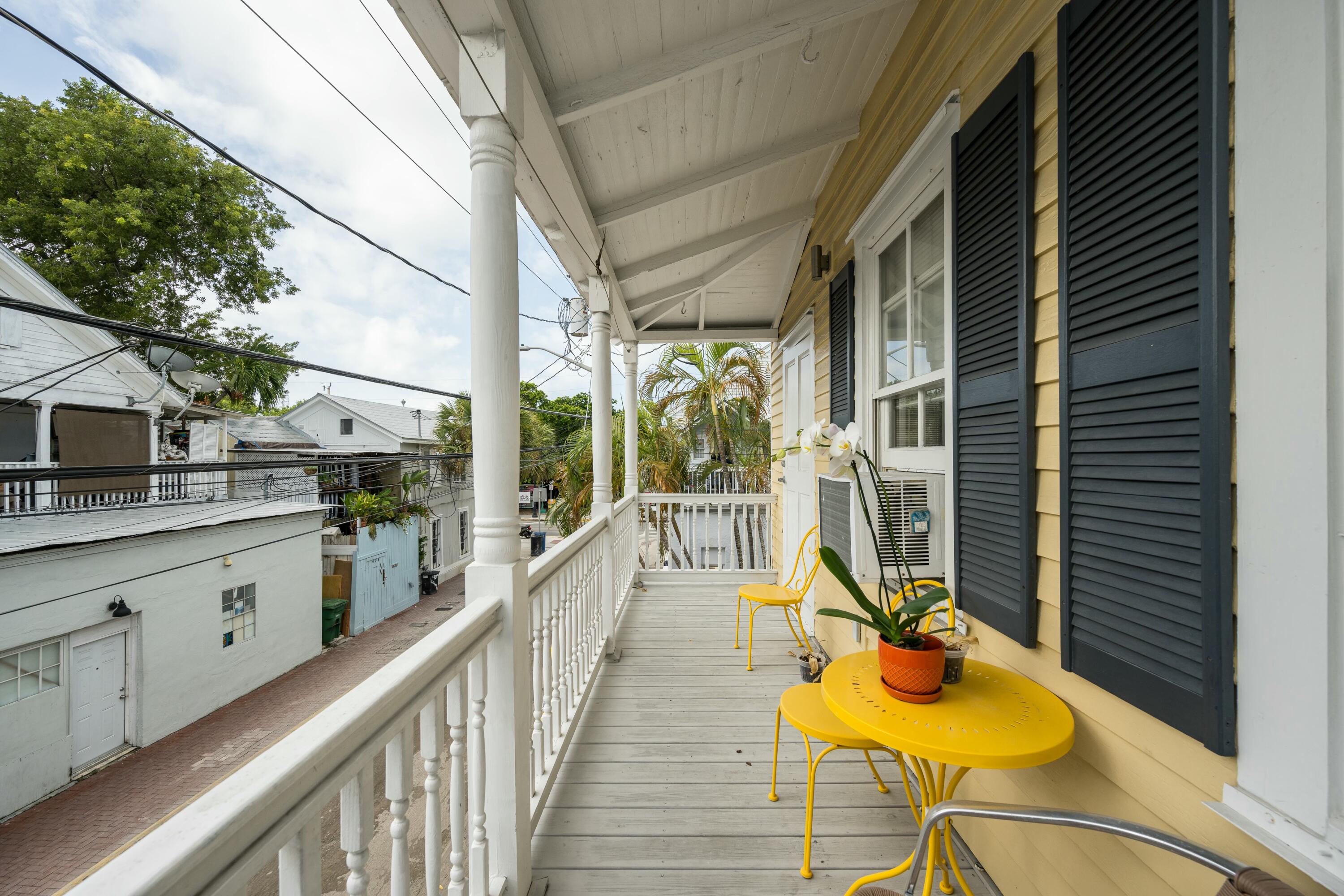 405 Petronia Street Property Photo 20