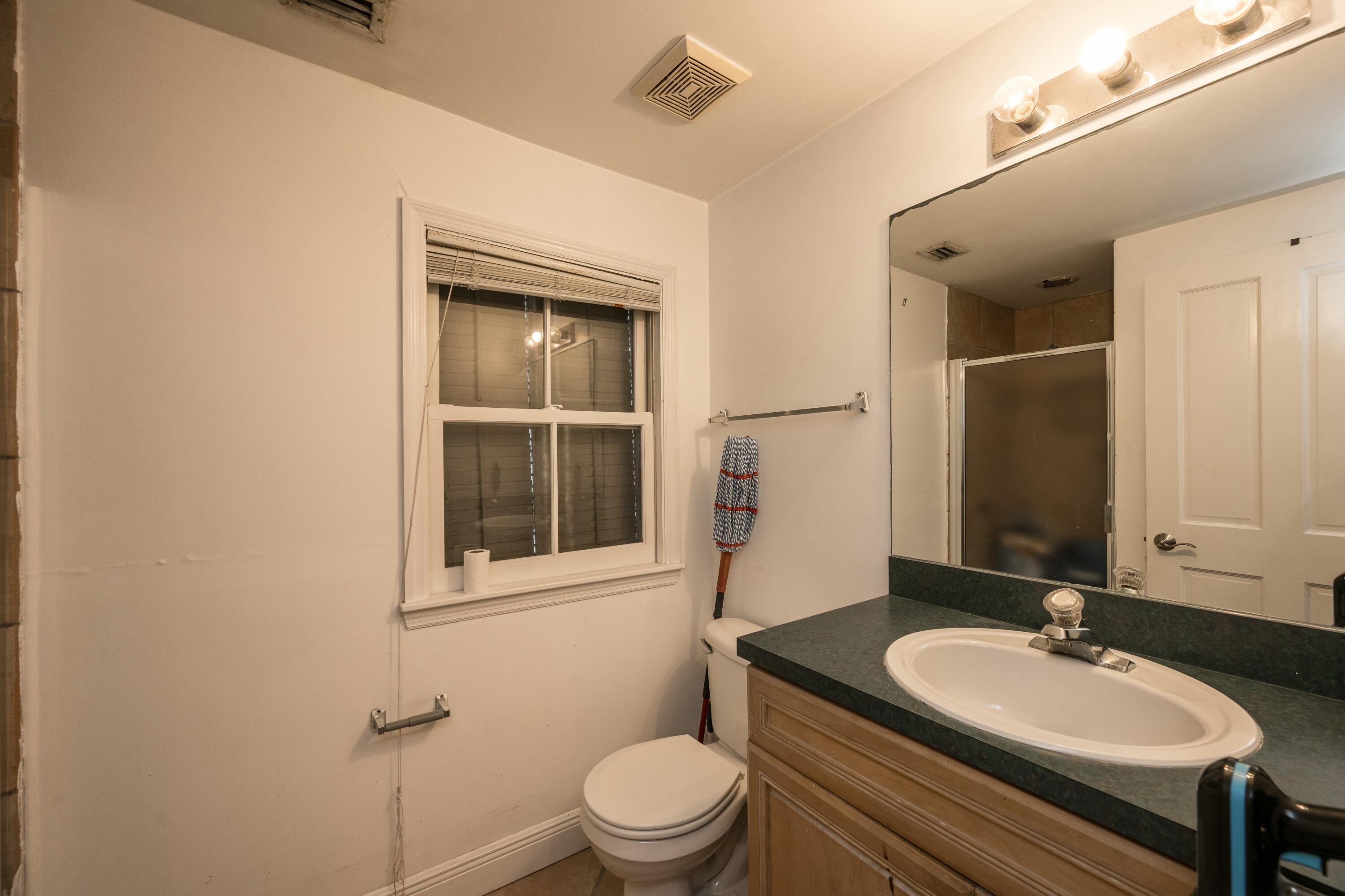 405 Petronia Street Property Photo 21