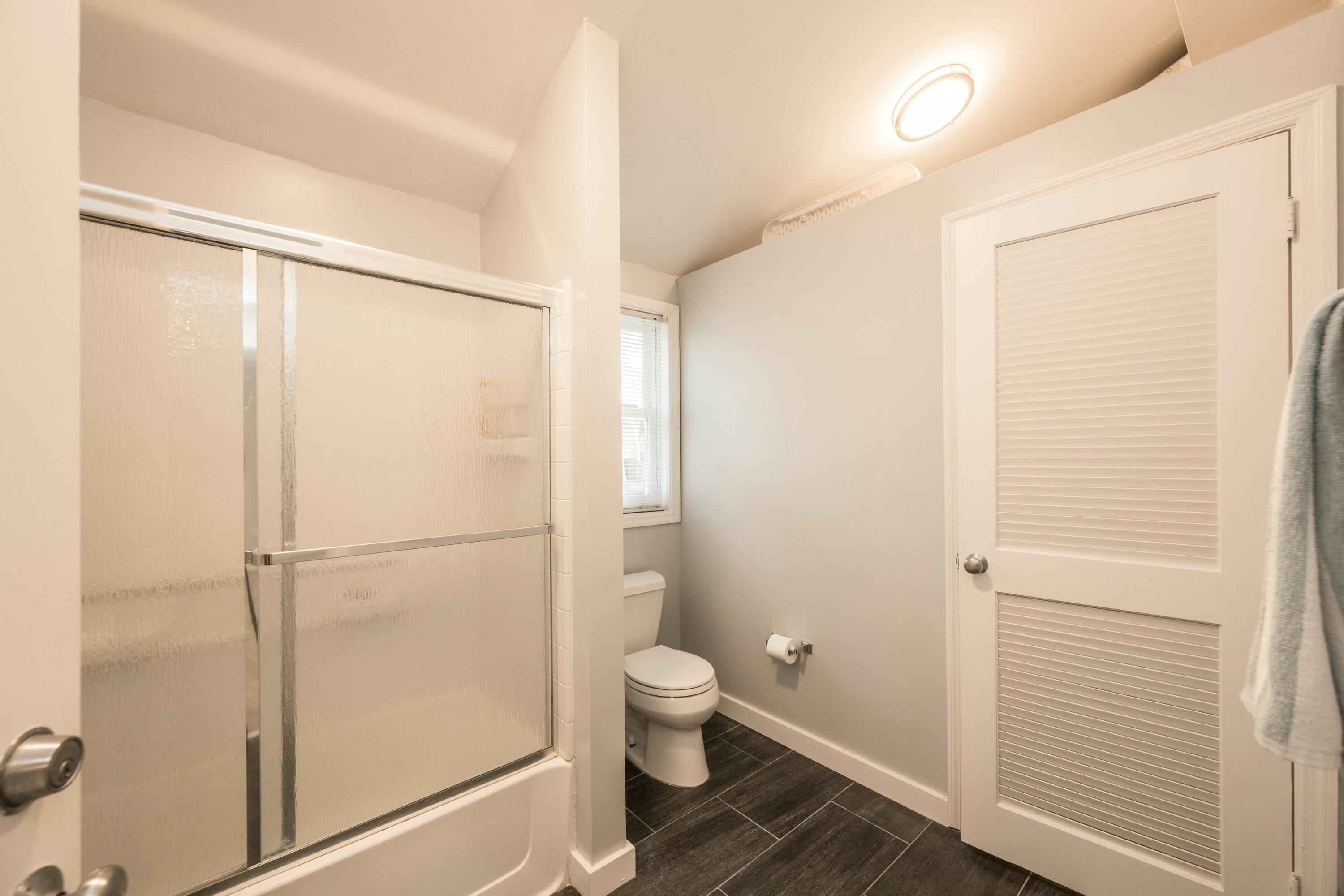 405 Petronia Street Property Photo 34