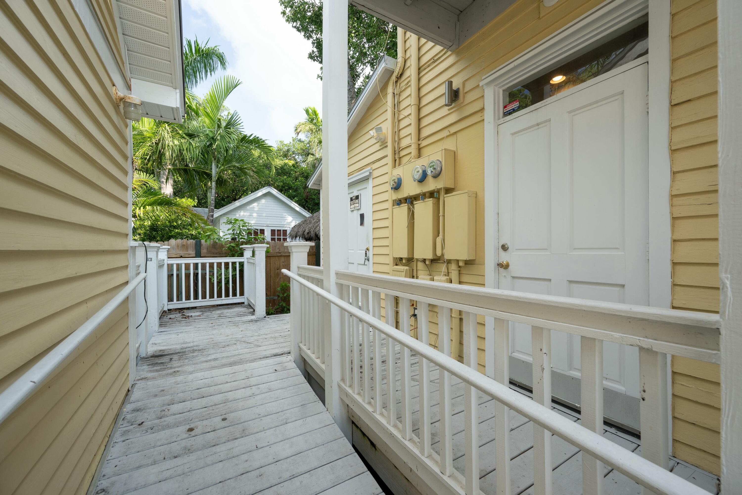 405 Petronia Street Property Photo 40