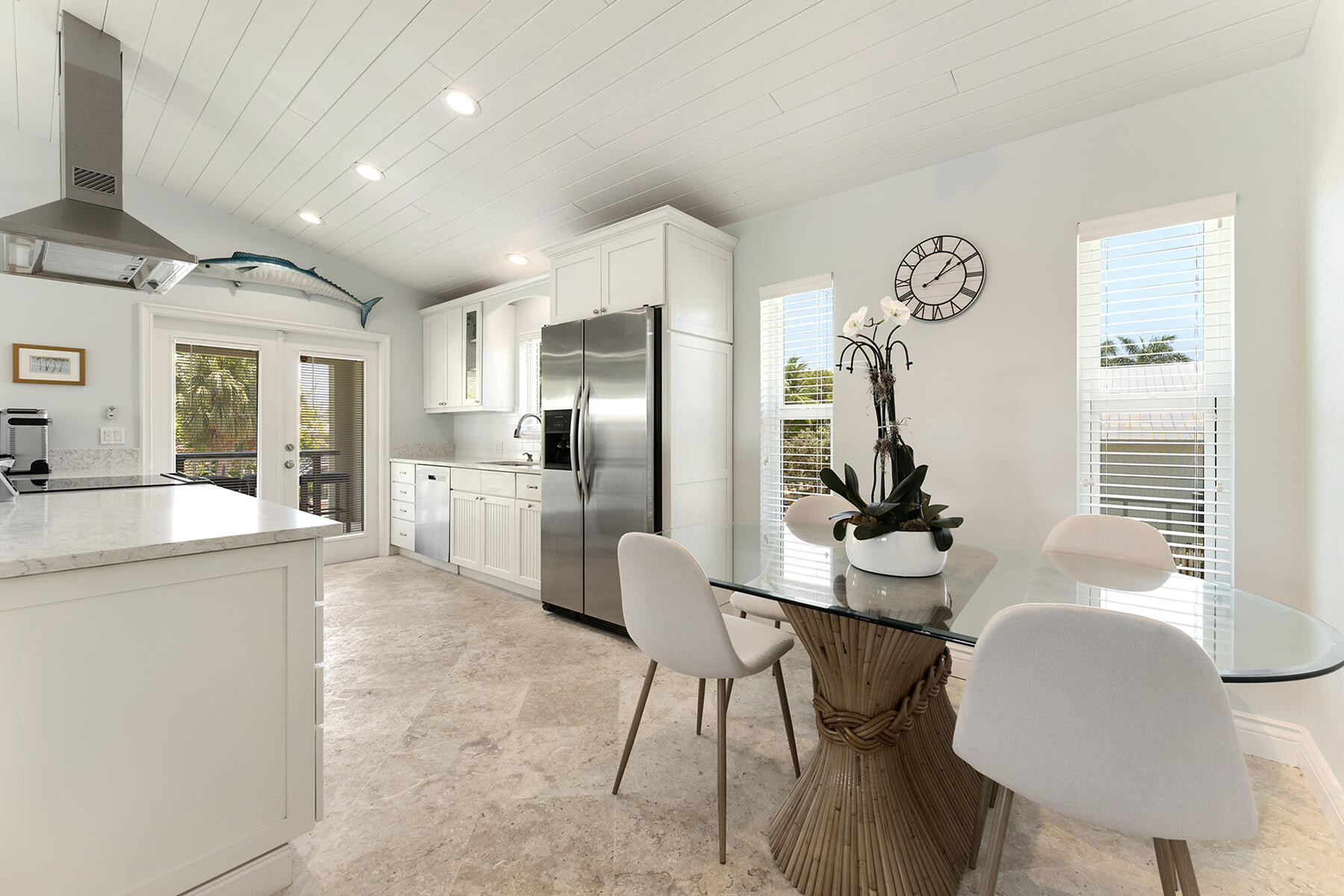 221 Tarpon Street Property Photo 2