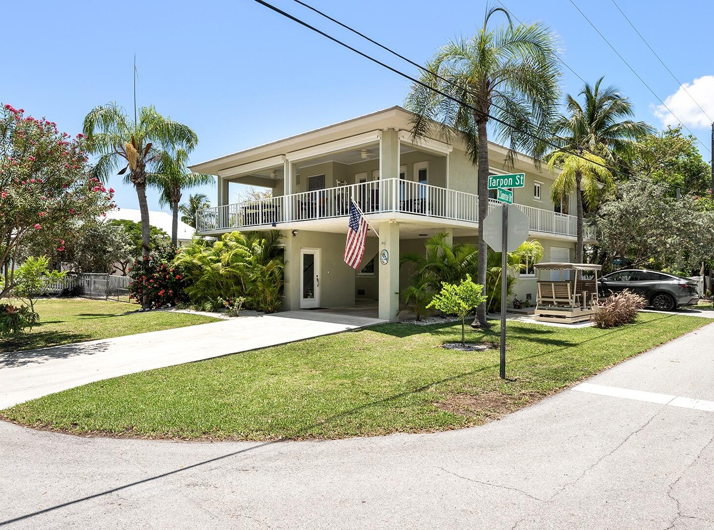 221 Tarpon Street Property Photo 28