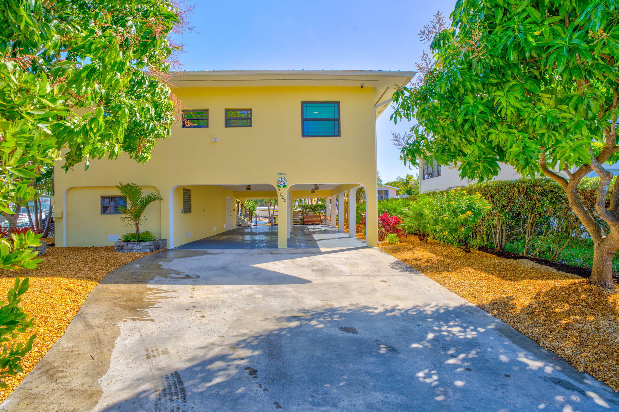2000 Dolphin Drive Property Photo 38