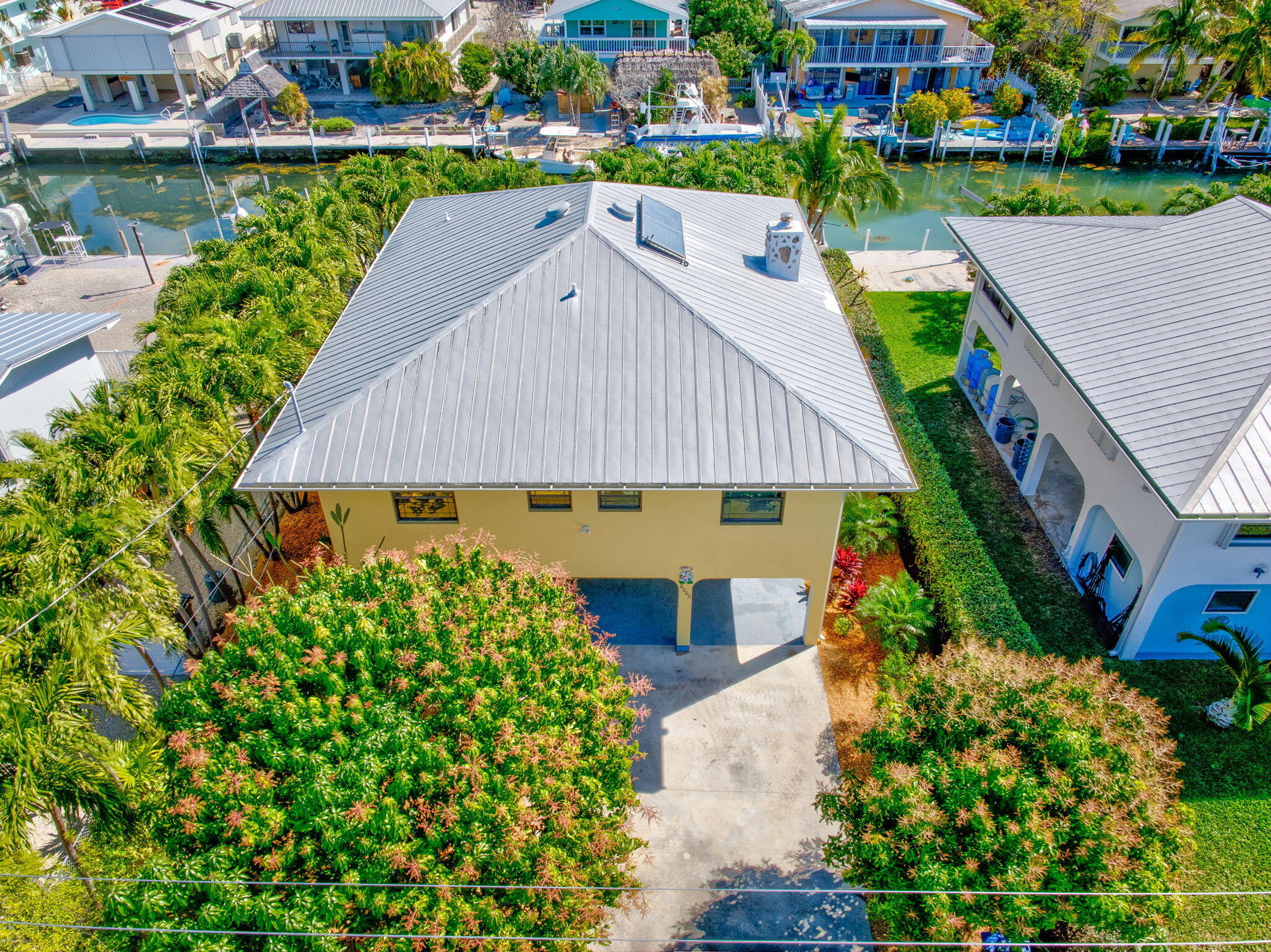2000 Dolphin Drive Property Photo 41