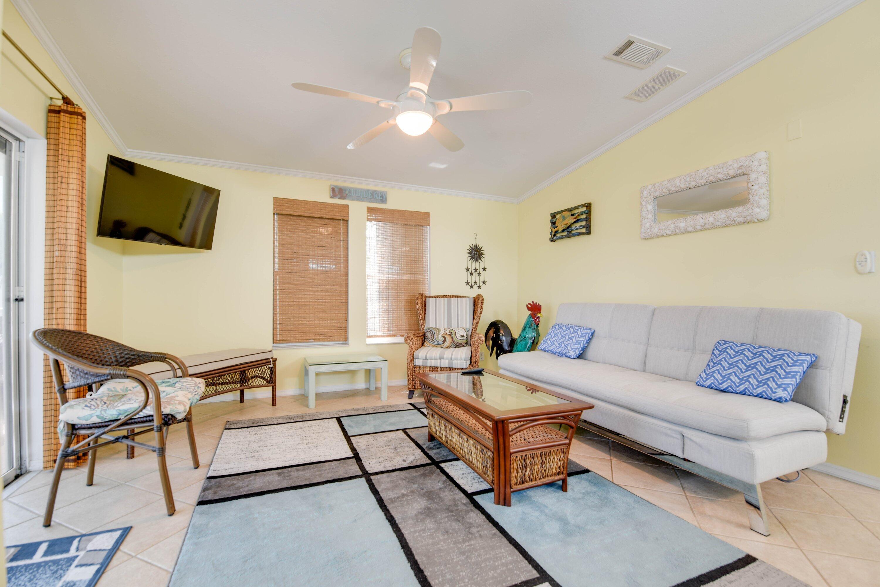 701 Spanish Main Drive, 635 Property Photo 6