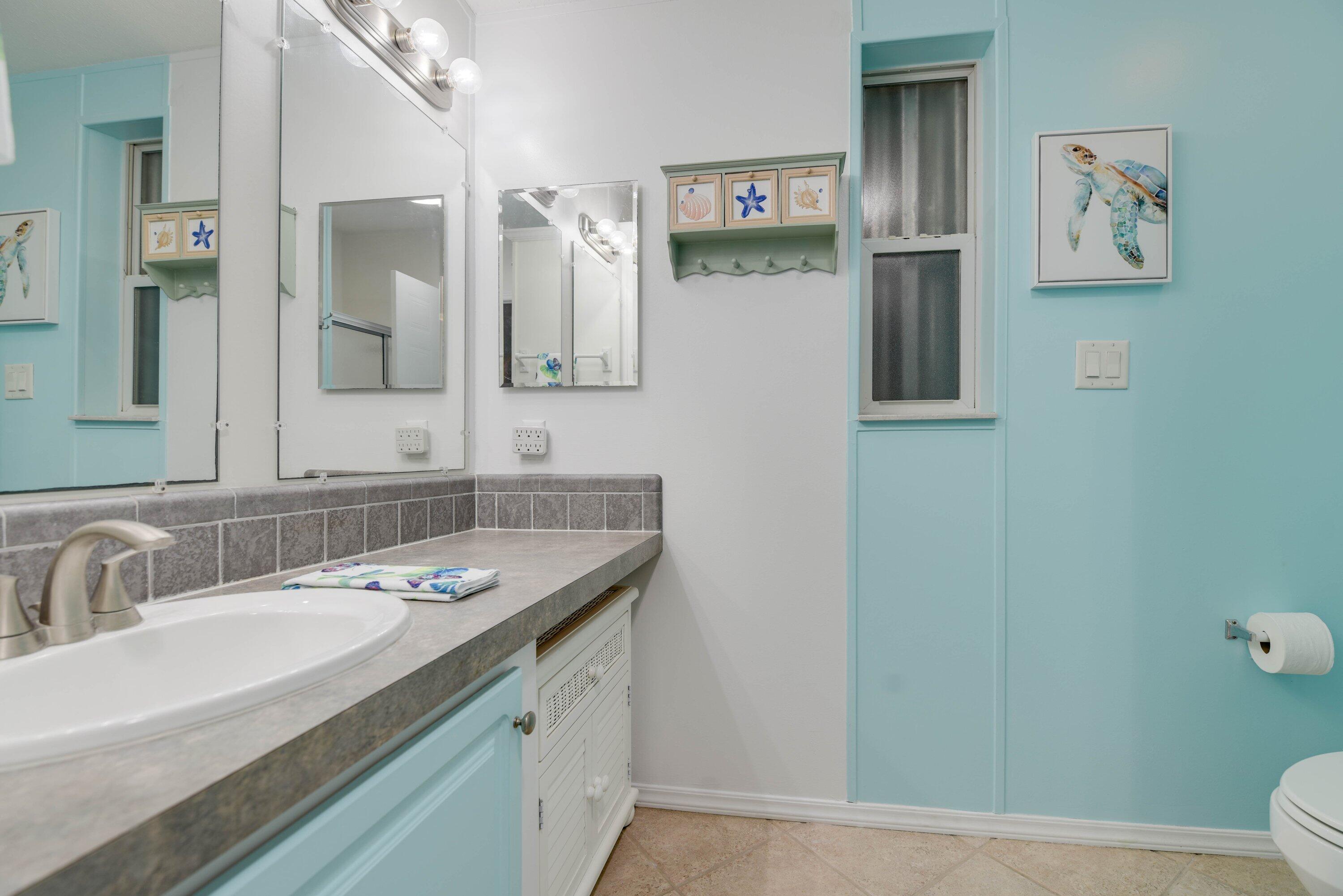 701 Spanish Main Drive, 635 Property Photo 12