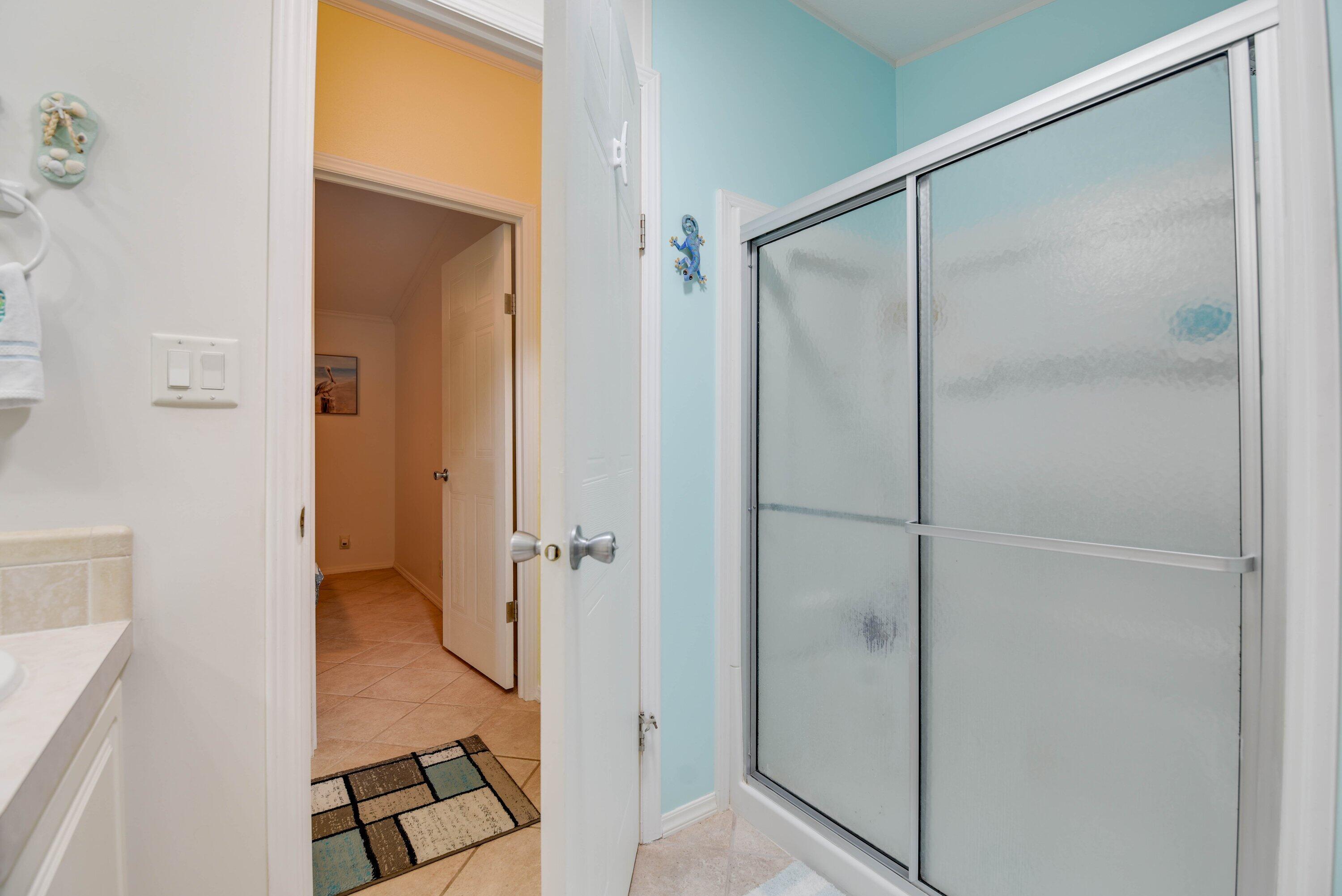 701 Spanish Main Drive, 635 Property Photo 16