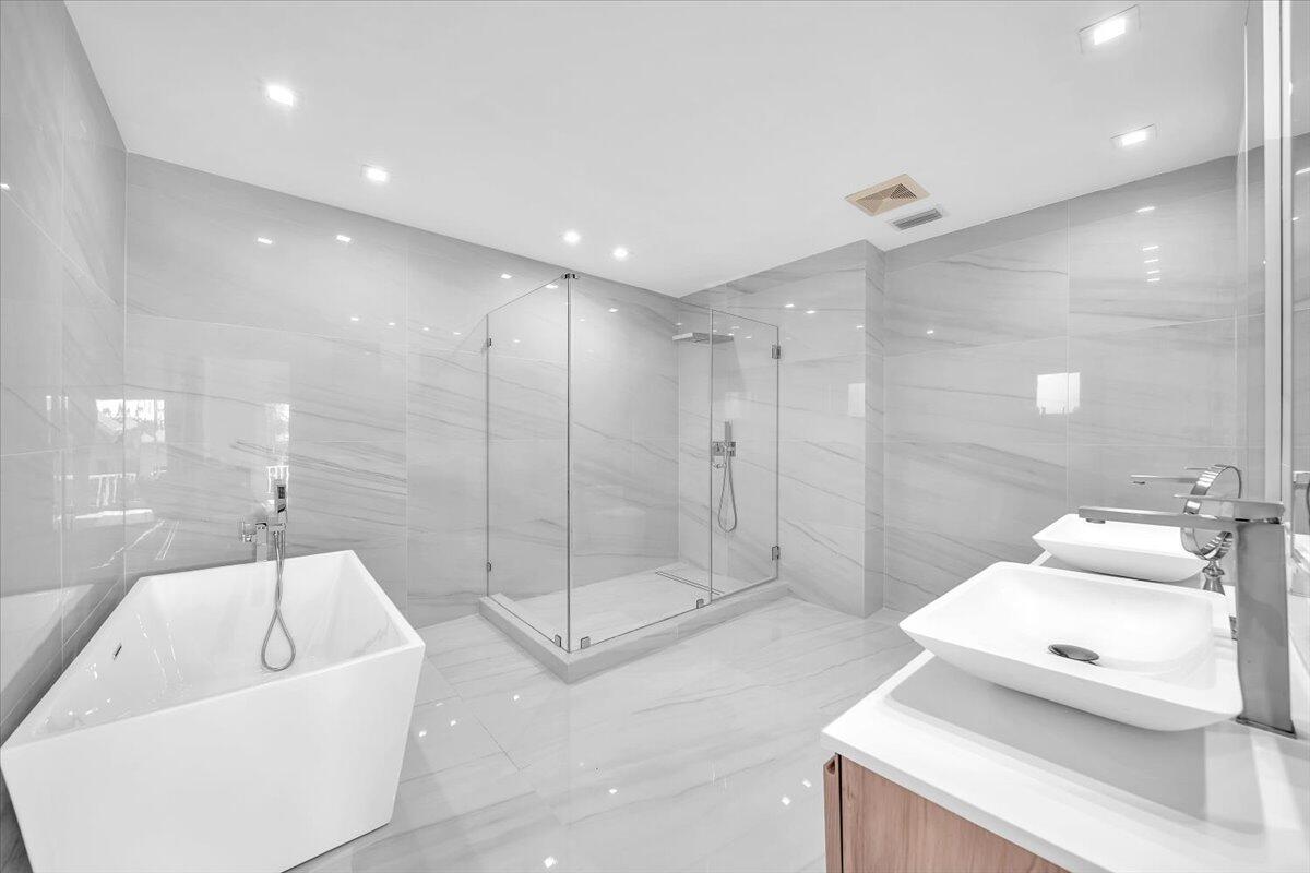 9 North Drive Property Photo 22