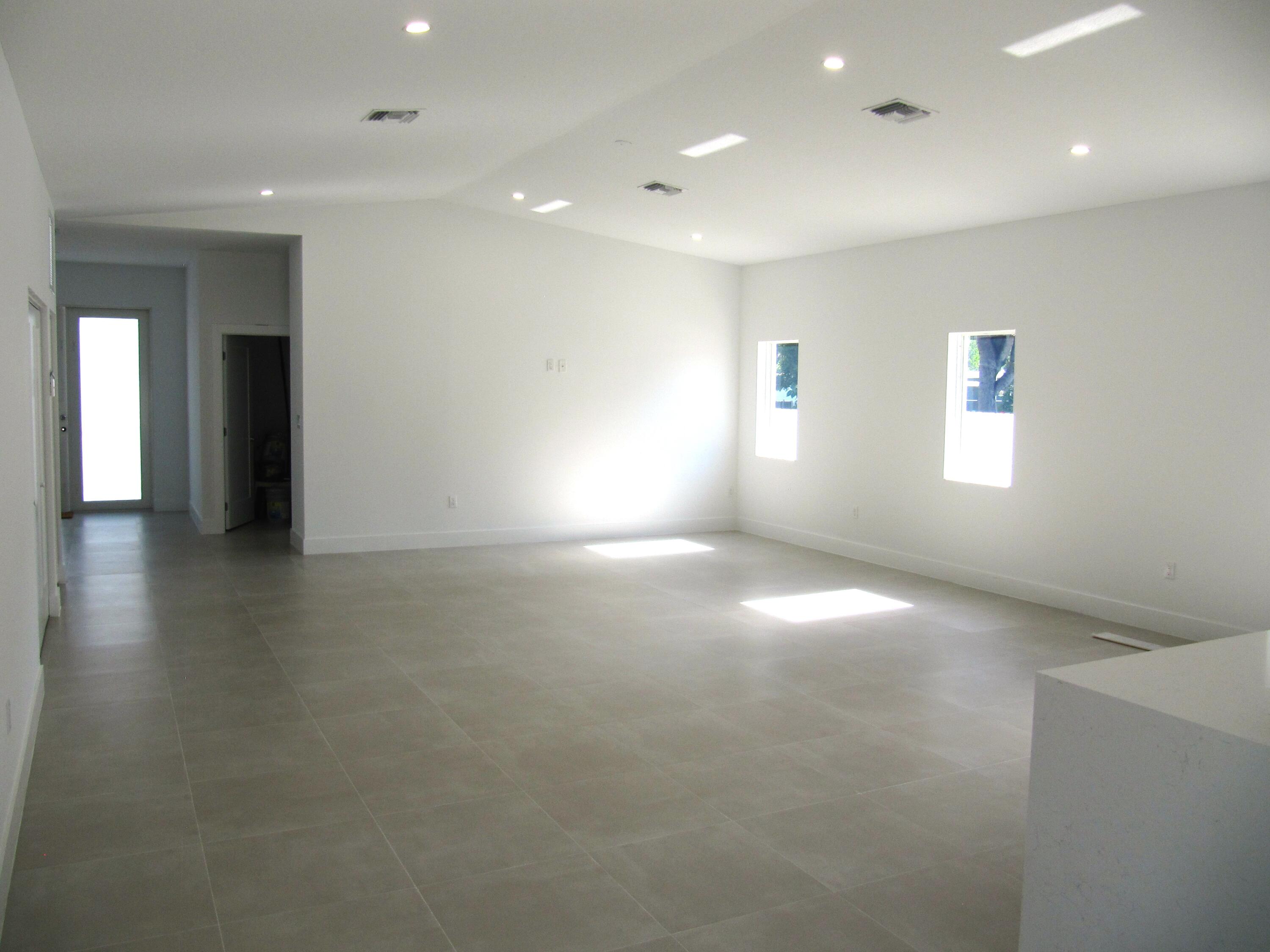 21 Tina Place Property Photo 4