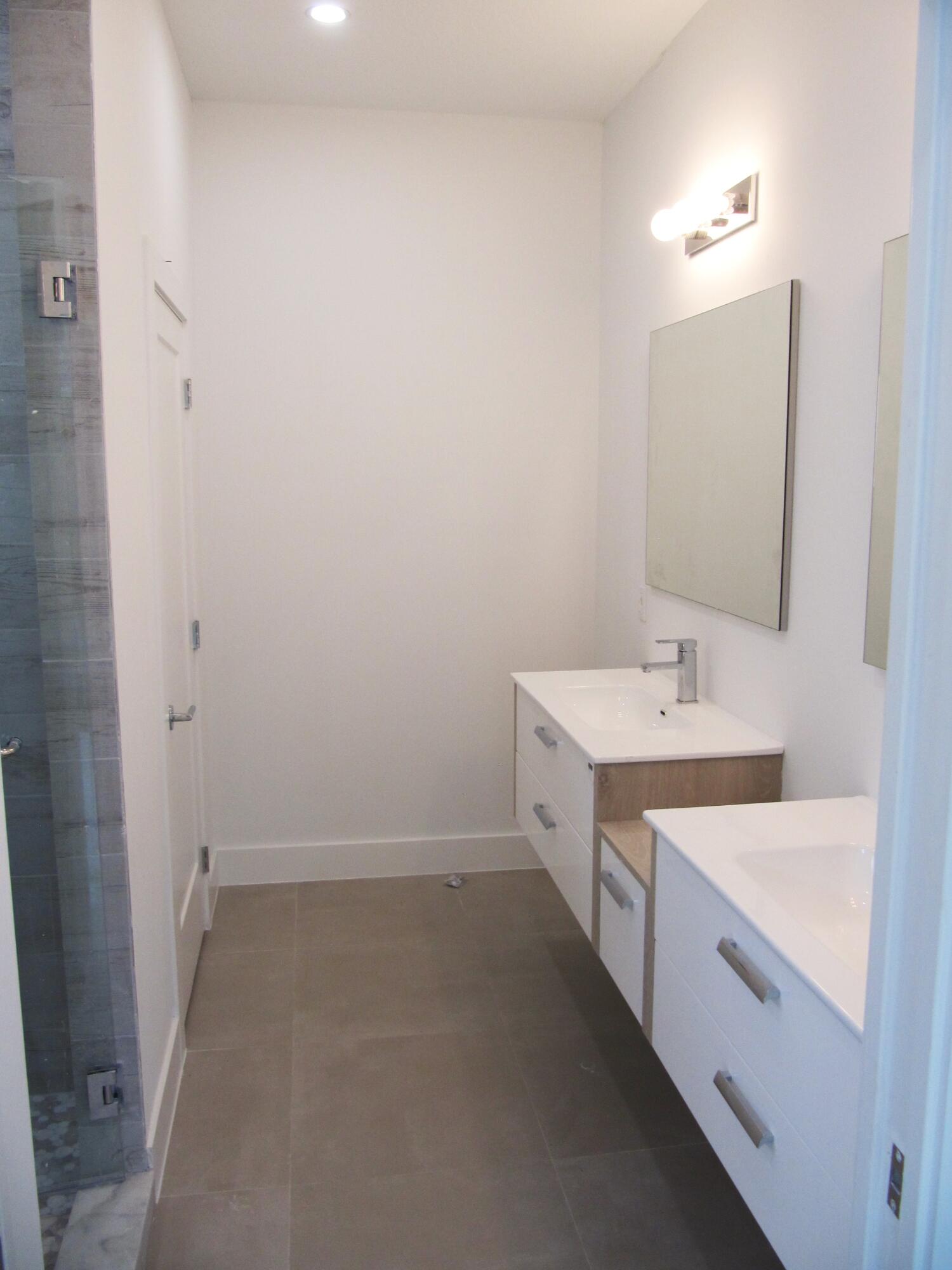 21 Tina Place Property Photo 8