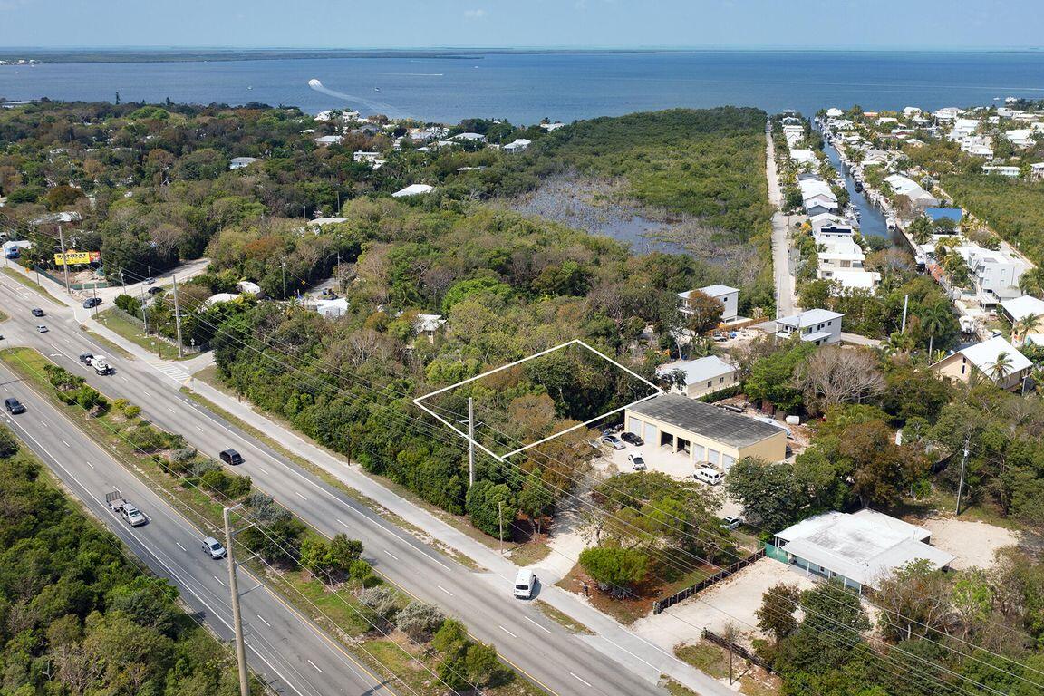 105184 Overseas Highway Property Photo 1