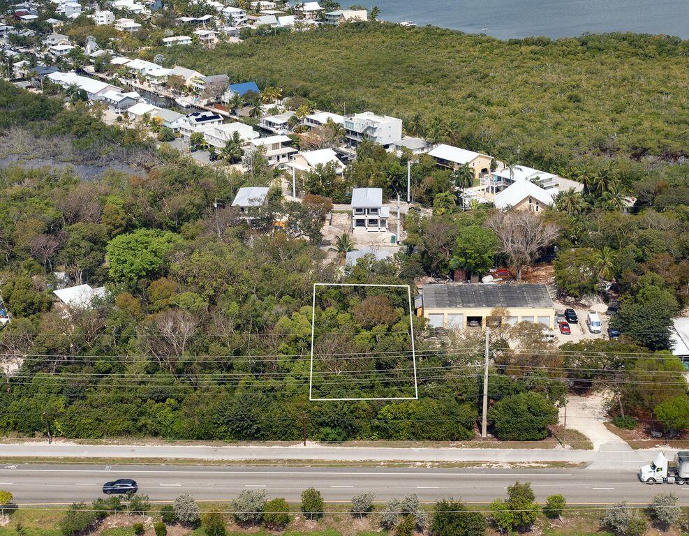 105184 Overseas Highway Property Photo 3