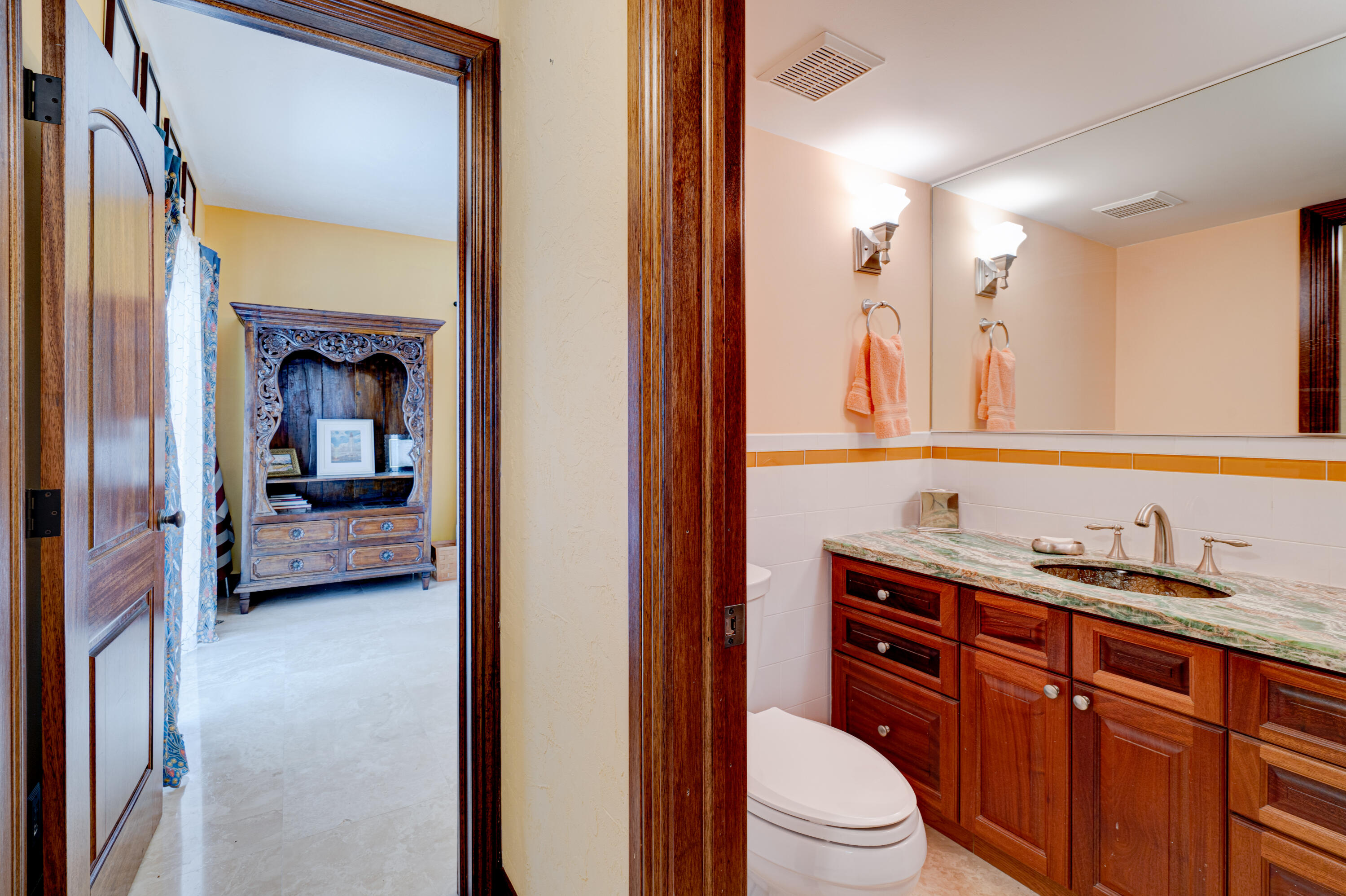 1123 Grand Street Property Photo 39