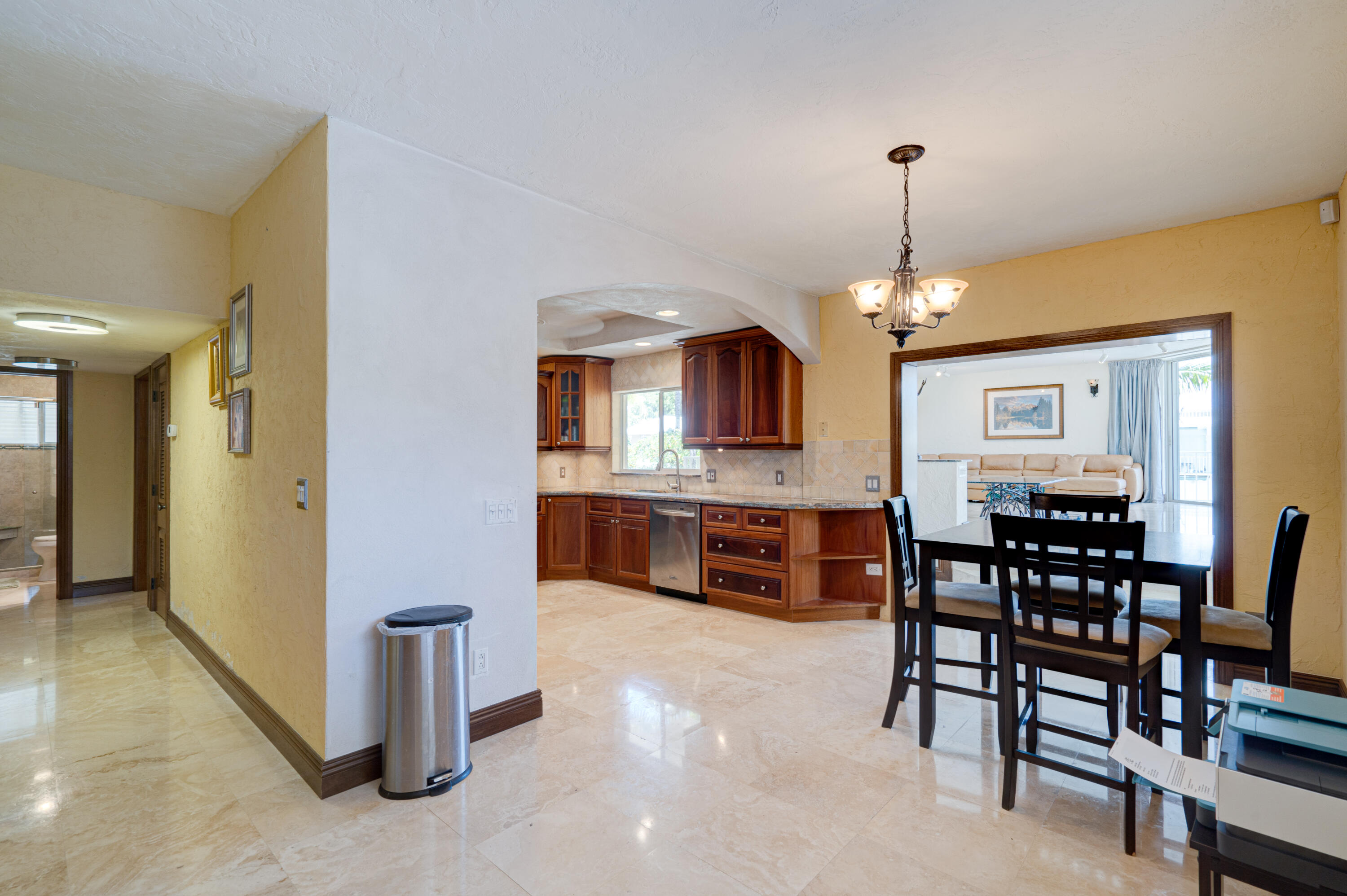 1123 Grand Street Property Photo 41