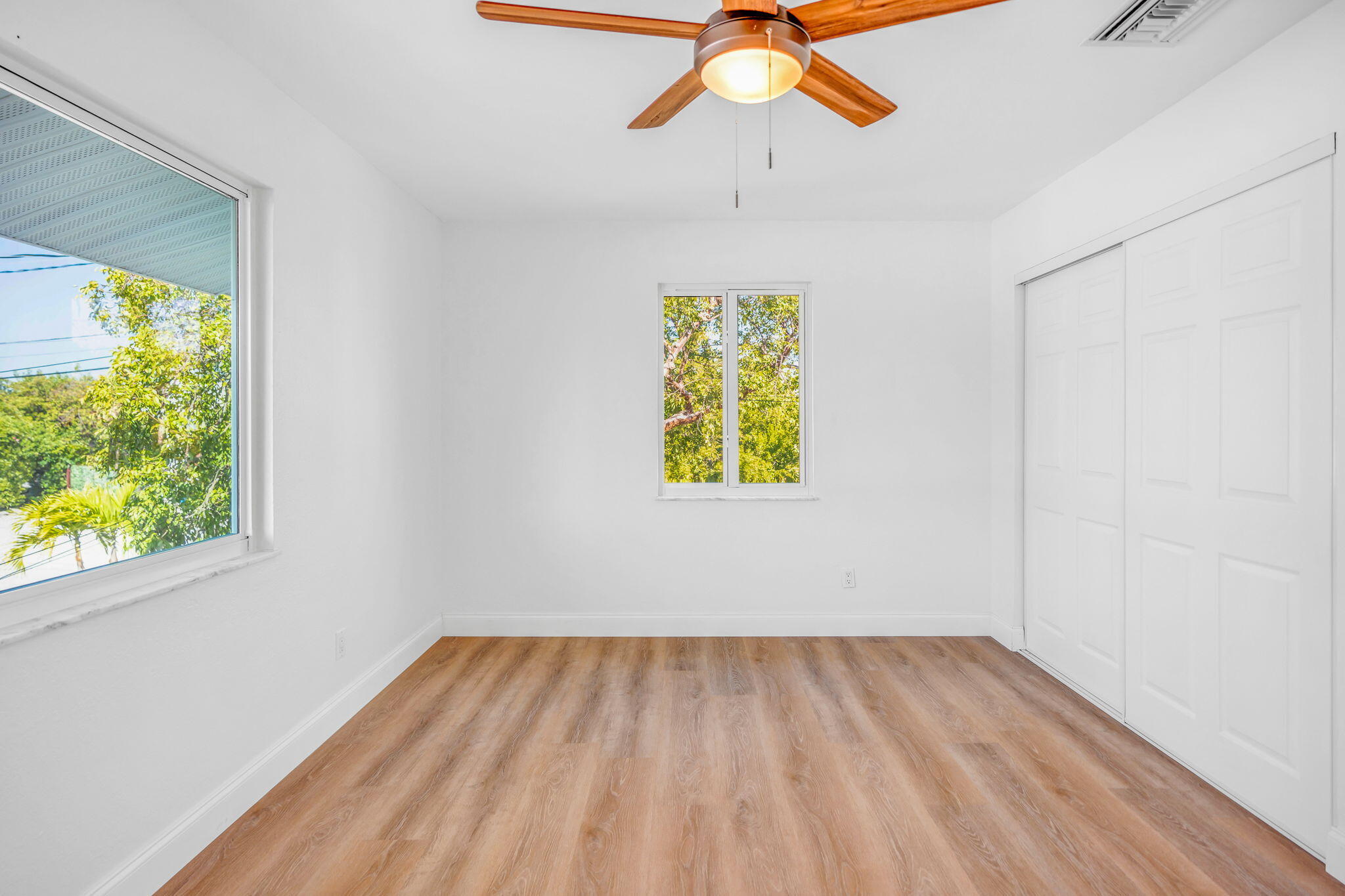 29048 Iris Drive Property Photo 16