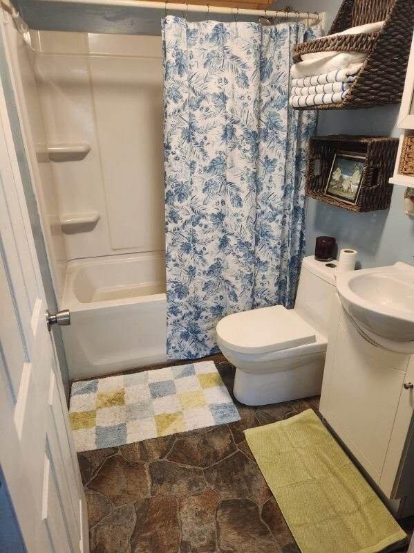 108 W Avenue A Property Photo 14